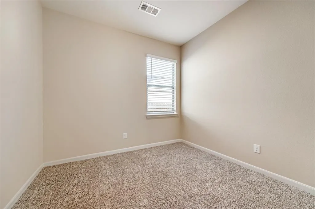 Single Family Residence For Rent in Collin County , 204 Lake Ridge Drive, Princeton, Texas 75407, 4 Bedroom, 2 Bathroom, 2 Garage spaces, 1,803 Sqft, built in 2021, mls#21274572, Real Estate Agent in Princeton, Homes For Rent in Collin county, Homes For Rent in Princeton, Realtor in Princeton Texas, Real Estate Brokerage Independent Realty Texas, Luminita Cordes Realtor