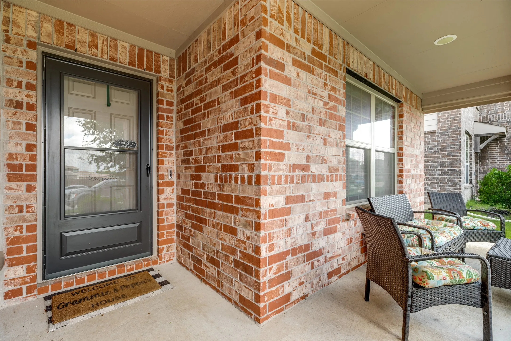Single Family Residence For Sale in Grayson County , 816 Ravenwood Lane, Van Alstyne, Texas 75495, 3 Bedroom, 2 Bathroom, 2 Garage spaces, 1,303 Sqft, built in 2020, mls#21274592, Real Estate Agent in Van Alstyne, Homes For Sale in Grayson county, Homes For Sale in Van Alstyne, Realtor in Van Alstyne Texas, Real Estate Brokerage Independent Realty Texas, Luminita Cordes Realtor
