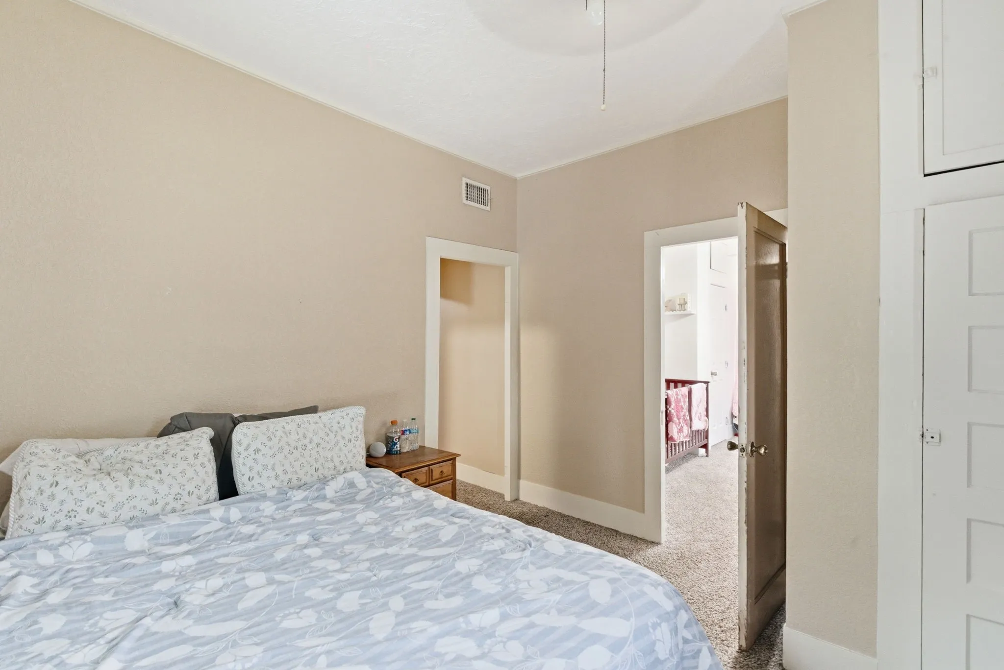 Single Family Residence For Sale in Comanche County , 525 S Austin Street, De Leon, Texas 76444, 2 Bedroom, 1 Bathroom, 1 Garage spaces, 988 Sqft, built in 1910, mls#21274328, Real Estate Agent in De Leon, Homes For Sale in Comanche county, Homes For Sale in De Leon, Realtor in De Leon Texas, Real Estate Brokerage Independent Realty Texas, Luminita Cordes Realtor