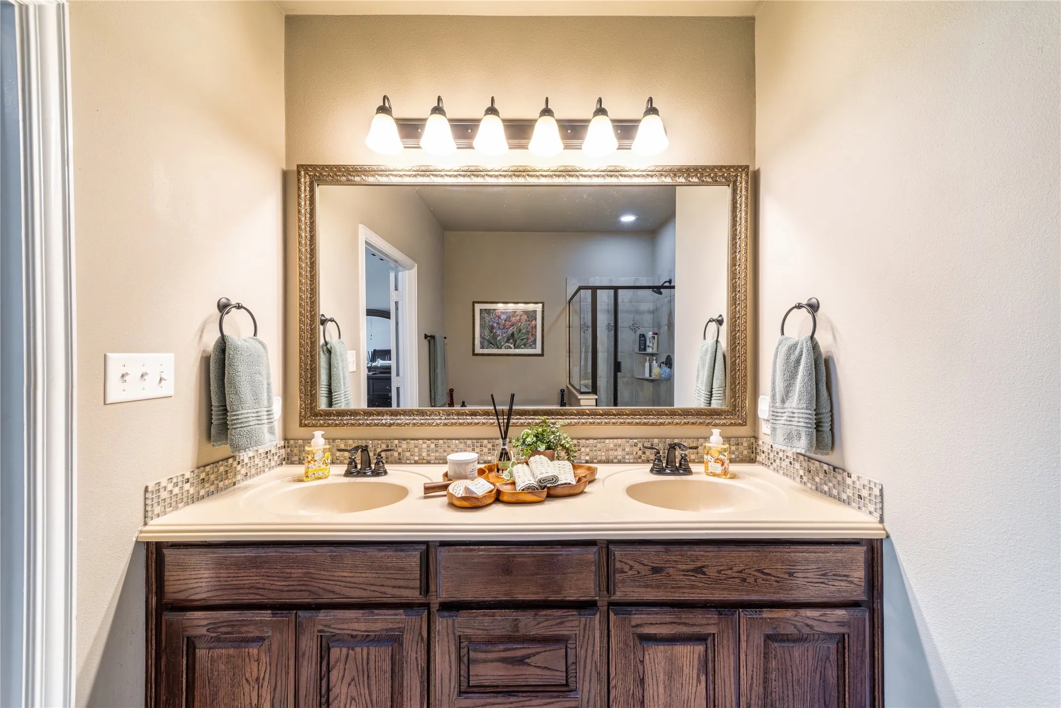 Townhouse For Sale in Collin County , 5715 Hummingbird Lane, Fairview, Texas 75069, 2 Bedroom, 2 Bathroom, 2 Garage spaces, 1,265 Sqft, built in 2011, mls#21274283, Real Estate Agent in Fairview, Homes For Sale in Collin county, Homes For Sale in Fairview, Realtor in Fairview Texas, Real Estate Brokerage Independent Realty Texas, Luminita Cordes Realtor