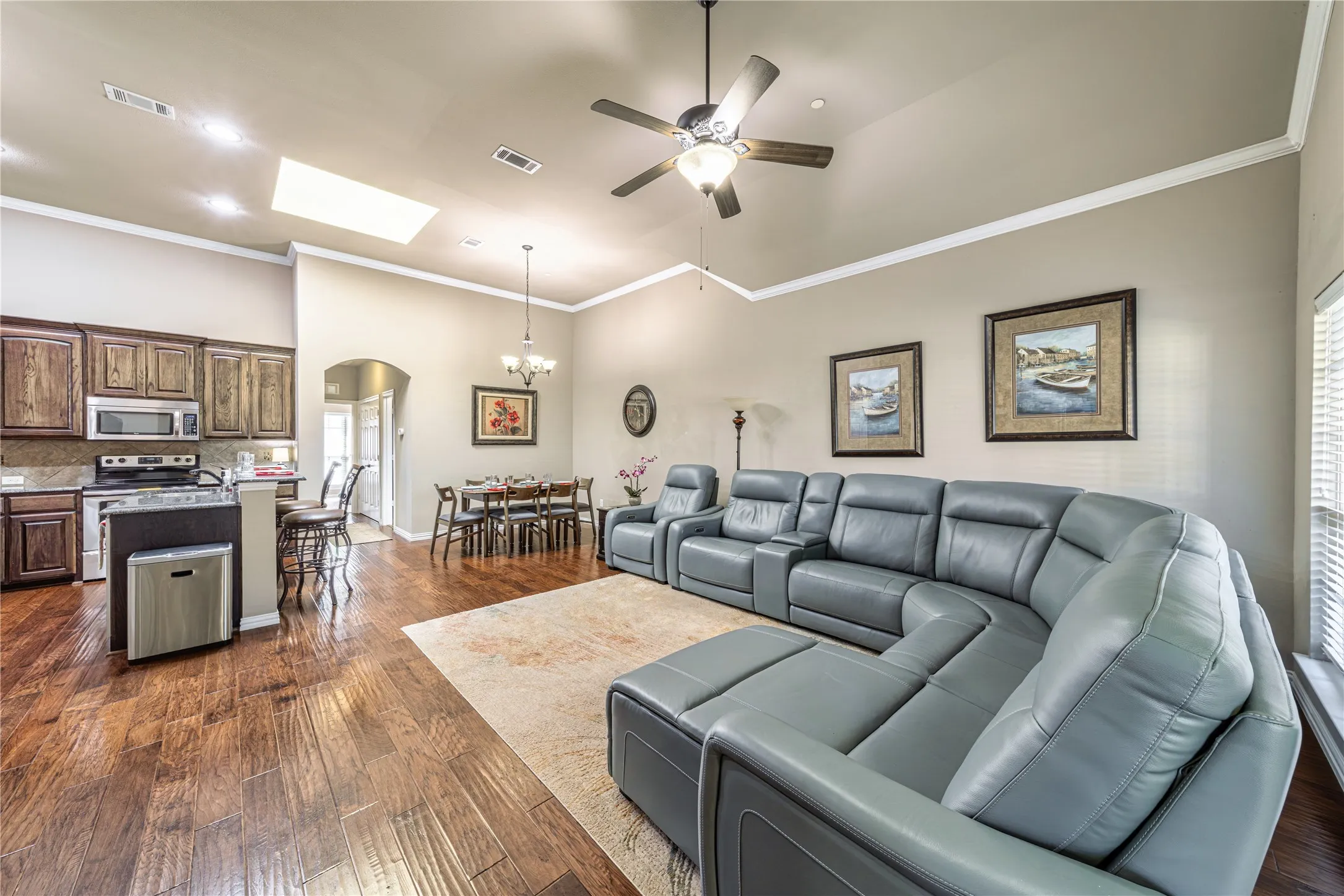 Townhouse For Sale in Collin County , 5715 Hummingbird Lane, Fairview, Texas 75069, 2 Bedroom, 2 Bathroom, 2 Garage spaces, 1,265 Sqft, built in 2011, mls#21274283, Real Estate Agent in Fairview, Homes For Sale in Collin county, Homes For Sale in Fairview, Realtor in Fairview Texas, Real Estate Brokerage Independent Realty Texas, Luminita Cordes Realtor