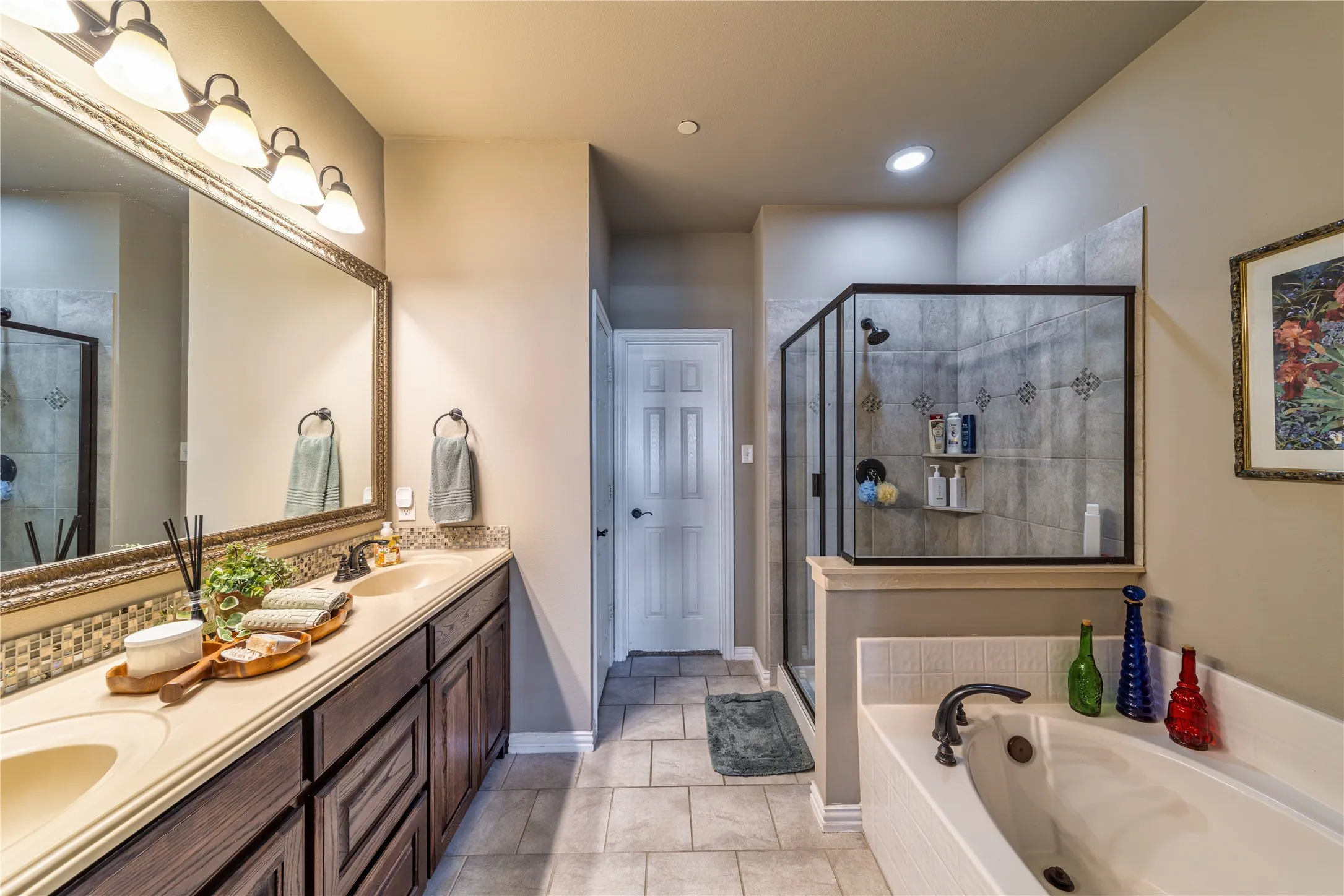 Townhouse For Sale in Collin County , 5715 Hummingbird Lane, Fairview, Texas 75069, 2 Bedroom, 2 Bathroom, 2 Garage spaces, 1,265 Sqft, built in 2011, mls#21274283, Real Estate Agent in Fairview, Homes For Sale in Collin county, Homes For Sale in Fairview, Realtor in Fairview Texas, Real Estate Brokerage Independent Realty Texas, Luminita Cordes Realtor