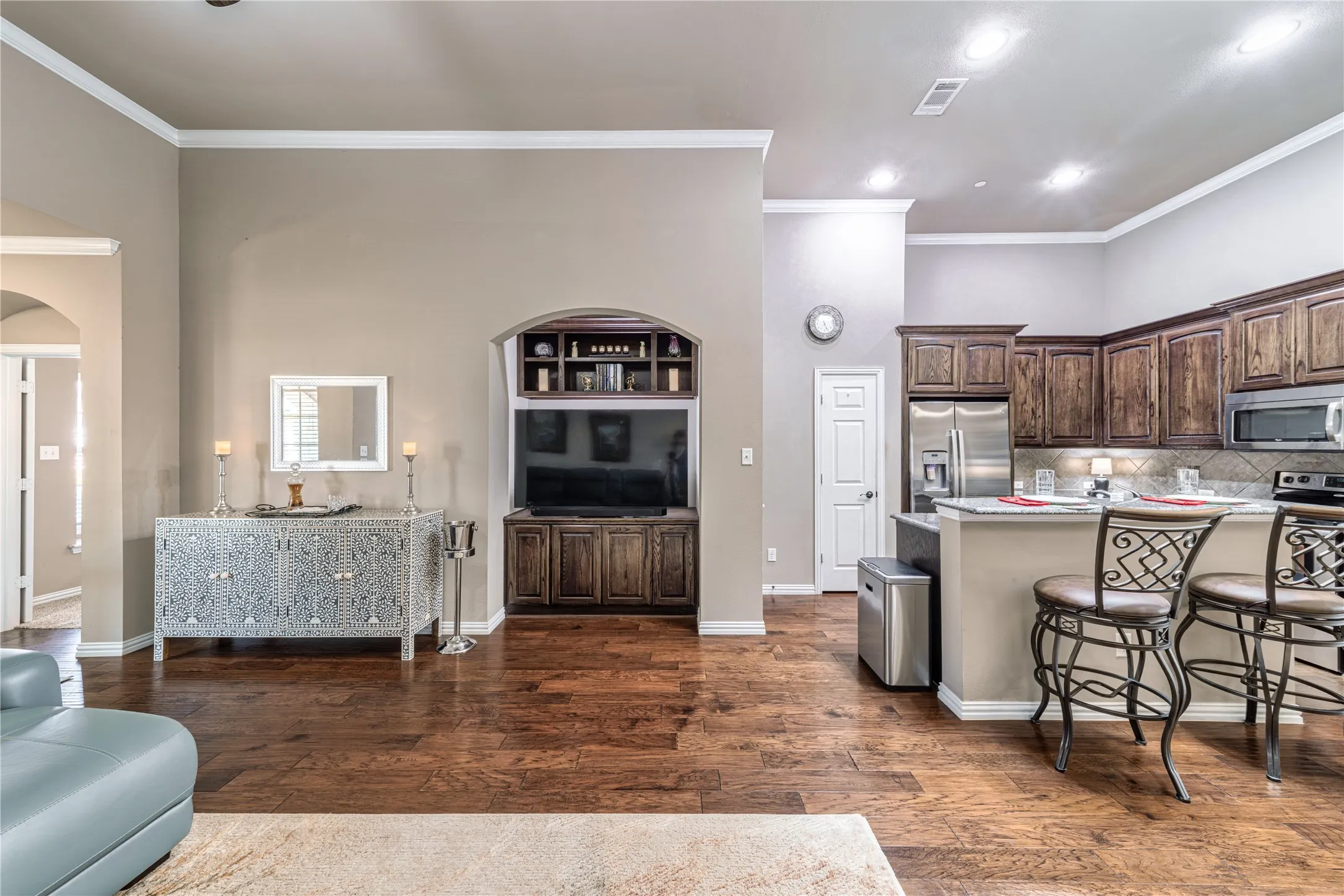 Townhouse For Sale in Collin County , 5715 Hummingbird Lane, Fairview, Texas 75069, 2 Bedroom, 2 Bathroom, 2 Garage spaces, 1,265 Sqft, built in 2011, mls#21274283, Real Estate Agent in Fairview, Homes For Sale in Collin county, Homes For Sale in Fairview, Realtor in Fairview Texas, Real Estate Brokerage Independent Realty Texas, Luminita Cordes Realtor
