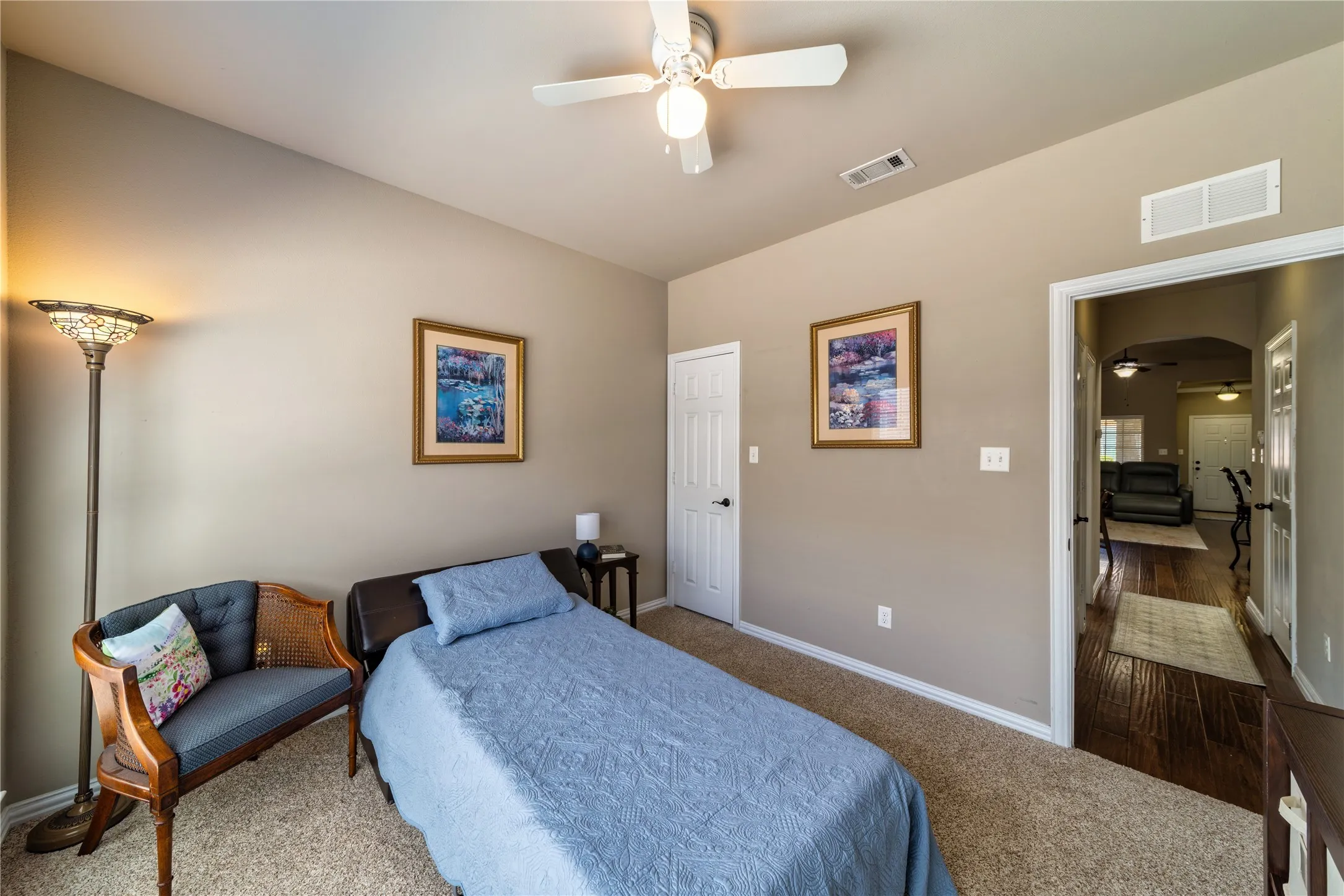 Townhouse For Sale in Collin County , 5715 Hummingbird Lane, Fairview, Texas 75069, 2 Bedroom, 2 Bathroom, 2 Garage spaces, 1,265 Sqft, built in 2011, mls#21274283, Real Estate Agent in Fairview, Homes For Sale in Collin county, Homes For Sale in Fairview, Realtor in Fairview Texas, Real Estate Brokerage Independent Realty Texas, Luminita Cordes Realtor