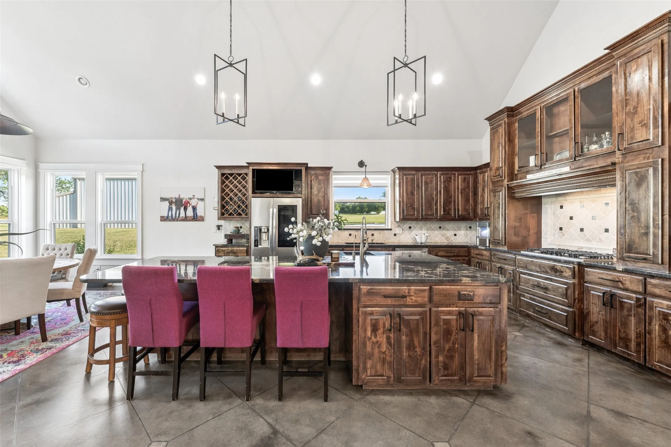 Single Family Residence For Sale in Wise County , 492 County Road 4387, Decatur, Texas 76234, 4 Bedroom, 3 Bathroom, 2 Garage spaces, 3,097 Sqft, built in 2007, mls#21259140, Real Estate Agent in Decatur, Homes For Sale in Wise county, Homes For Sale in Decatur, Realtor in Decatur Texas, Real Estate Brokerage Independent Realty Texas, Luminita Cordes Realtor