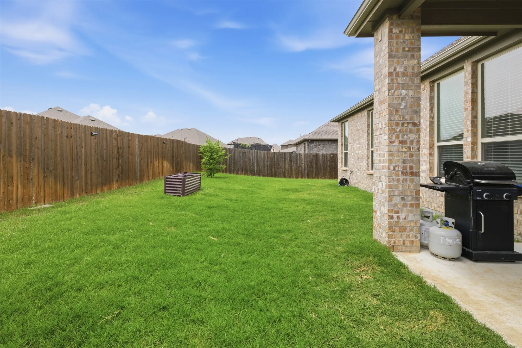 Single Family Residence For Sale in Denton County , 10916 Glover Lane, Aubrey, Texas 76227, 4 Bedroom, 3 Bathroom, 3 Garage spaces, 2,510 Sqft, built in 2021, mls#21273844, Real Estate Agent in Aubrey, Homes For Sale in Denton county, Homes For Sale in Aubrey, Realtor in Aubrey Texas, Real Estate Brokerage Independent Realty Texas, Luminita Cordes Realtor