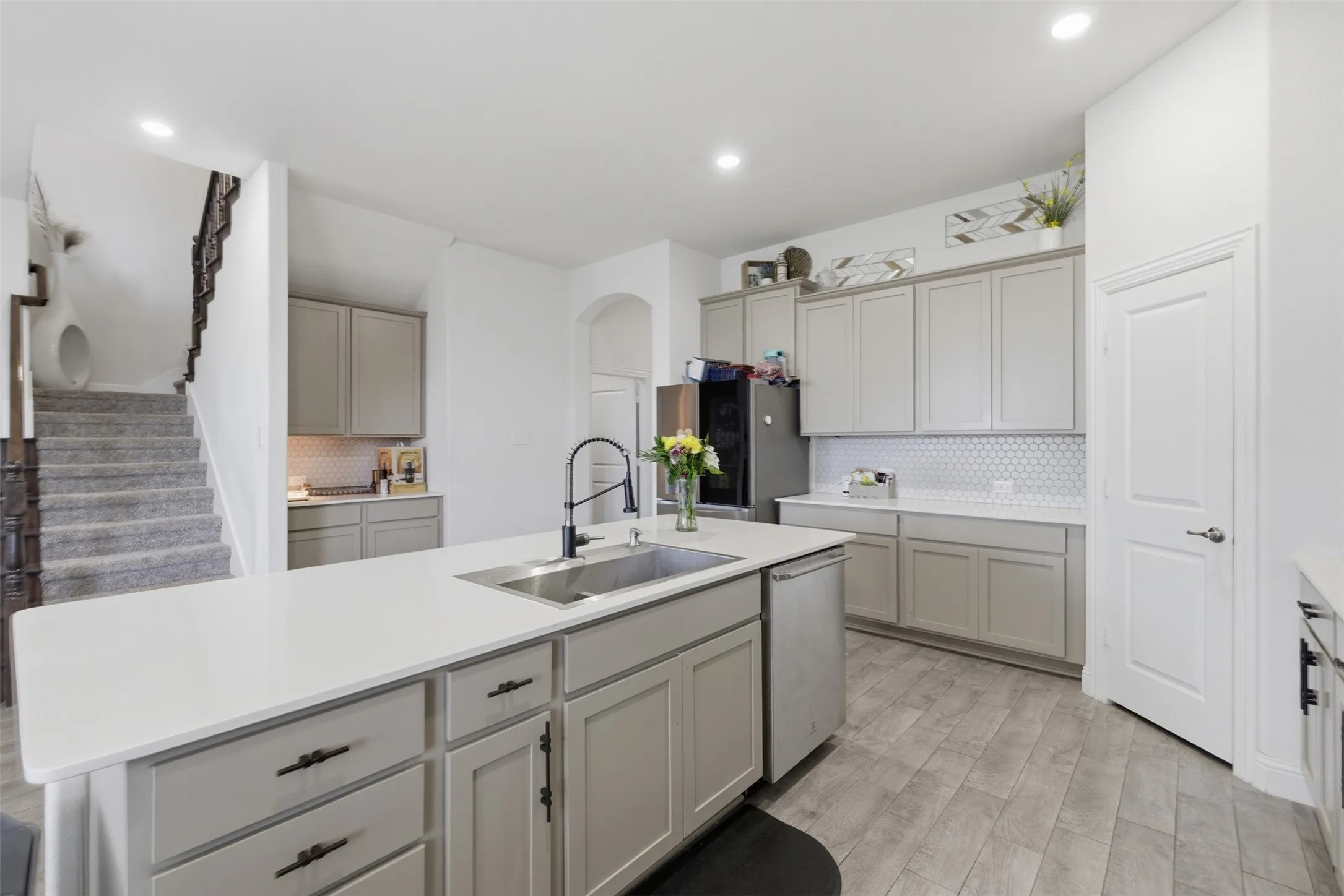 Single Family Residence For Sale in Denton County , 10916 Glover Lane, Aubrey, Texas 76227, 4 Bedroom, 3 Bathroom, 3 Garage spaces, 2,510 Sqft, built in 2021, mls#21273844, Real Estate Agent in Aubrey, Homes For Sale in Denton county, Homes For Sale in Aubrey, Realtor in Aubrey Texas, Real Estate Brokerage Independent Realty Texas, Luminita Cordes Realtor