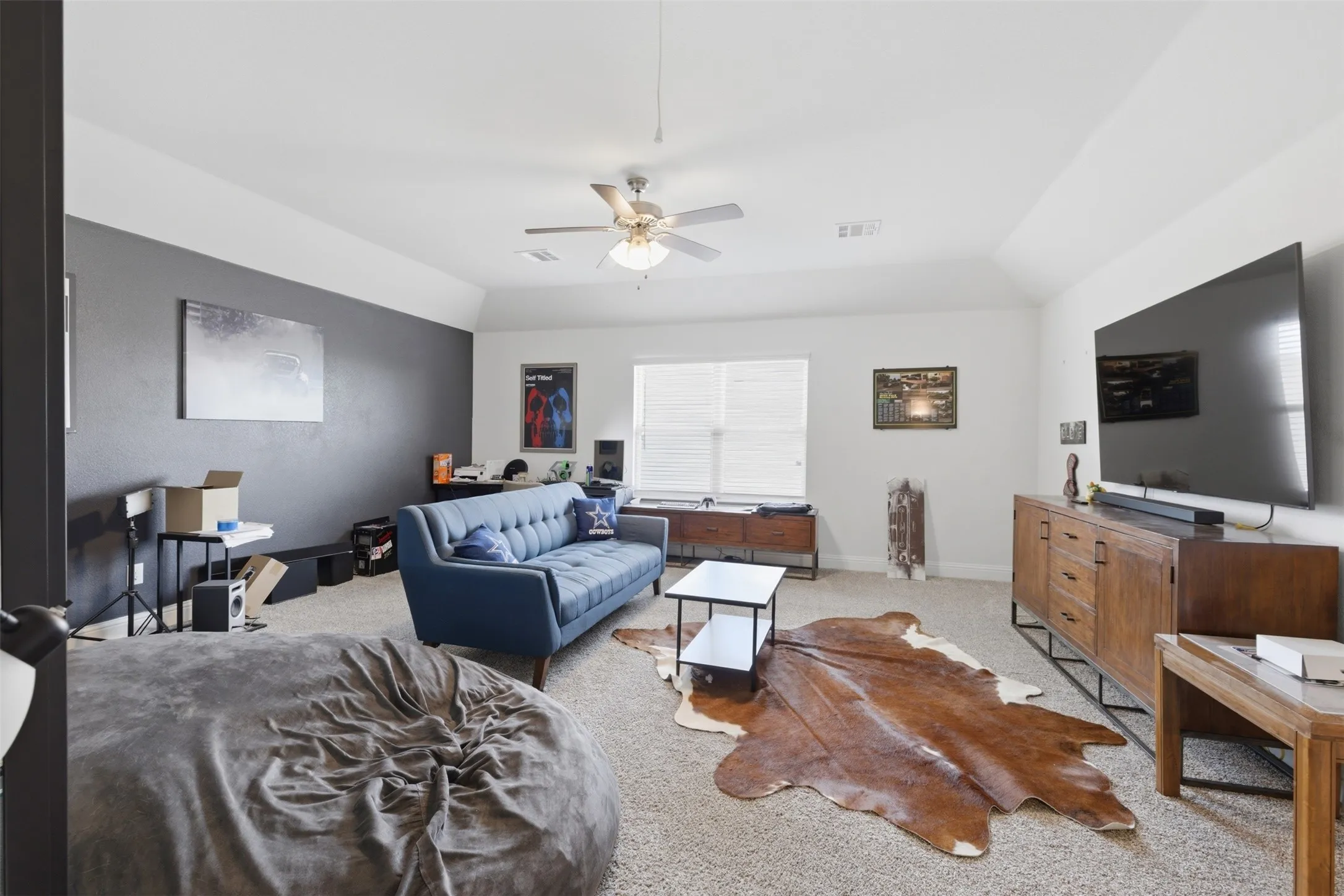 Single Family Residence For Sale in Denton County , 10916 Glover Lane, Aubrey, Texas 76227, 4 Bedroom, 3 Bathroom, 3 Garage spaces, 2,510 Sqft, built in 2021, mls#21273844, Real Estate Agent in Aubrey, Homes For Sale in Denton county, Homes For Sale in Aubrey, Realtor in Aubrey Texas, Real Estate Brokerage Independent Realty Texas, Luminita Cordes Realtor