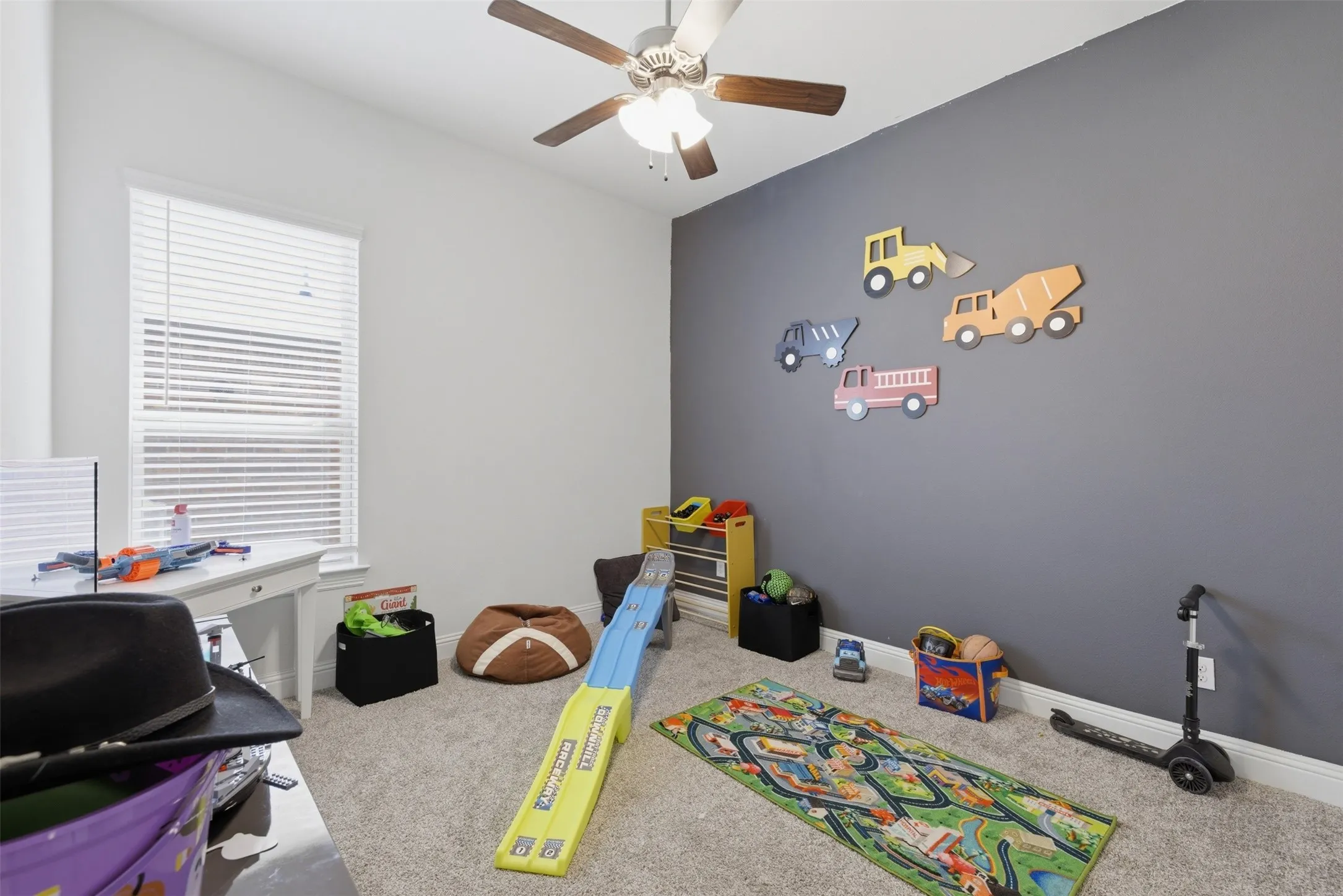 Single Family Residence For Sale in Denton County , 10916 Glover Lane, Aubrey, Texas 76227, 4 Bedroom, 3 Bathroom, 3 Garage spaces, 2,510 Sqft, built in 2021, mls#21273844, Real Estate Agent in Aubrey, Homes For Sale in Denton county, Homes For Sale in Aubrey, Realtor in Aubrey Texas, Real Estate Brokerage Independent Realty Texas, Luminita Cordes Realtor