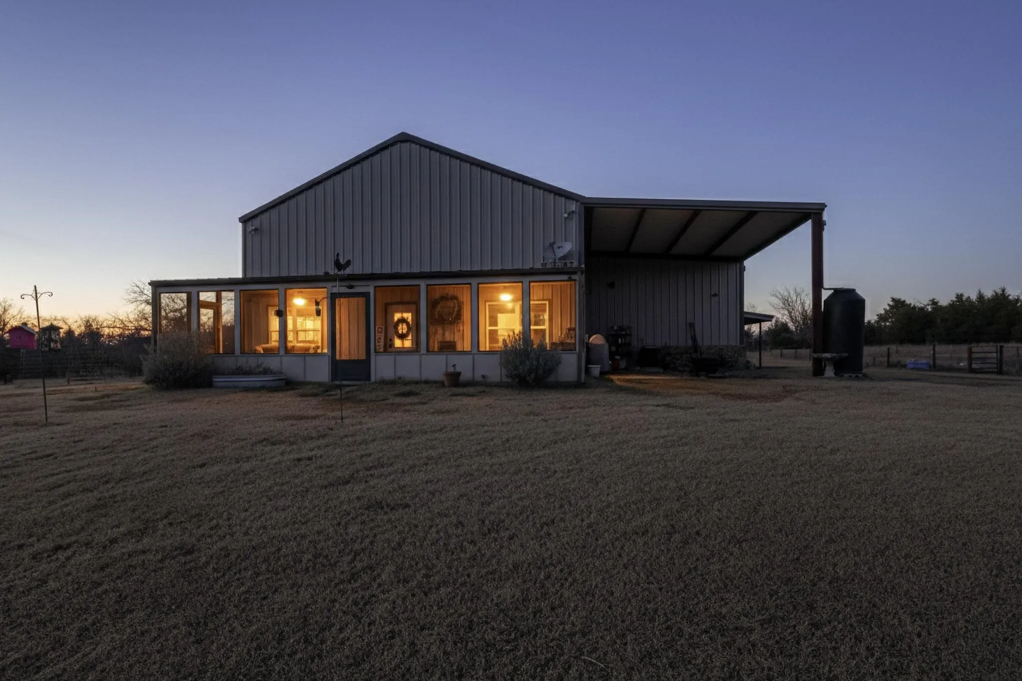 Single Family Residence For Sale in Fannin County , 2800 County Road 2905, Dodd City, Texas 75438, 4 Bedroom, 4 Bathroom, 1 Garage spaces, 2,605 Sqft, built in 2013, mls#21274179, Real Estate Agent in Dodd City, Homes For Sale in Fannin county, Homes For Sale in Dodd City, Realtor in Dodd City Texas, Real Estate Brokerage Independent Realty Texas, Luminita Cordes Realtor