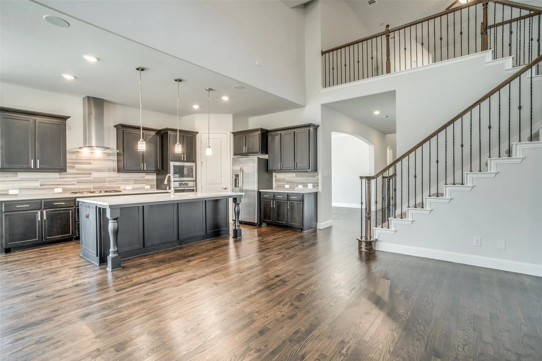 Single Family Residence For Sale in Dallas County , 7915 Pimlico Drive, Irving, Texas 75063, 4 Bedroom, 3 Bathroom, 2 Garage spaces, 2,908 Sqft, built in 2017, mls#21274635, Real Estate Agent in Irving, Homes For Sale in Dallas county, Homes For Sale in Irving, Realtor in Irving Texas, Real Estate Brokerage Independent Realty Texas, Luminita Cordes Realtor