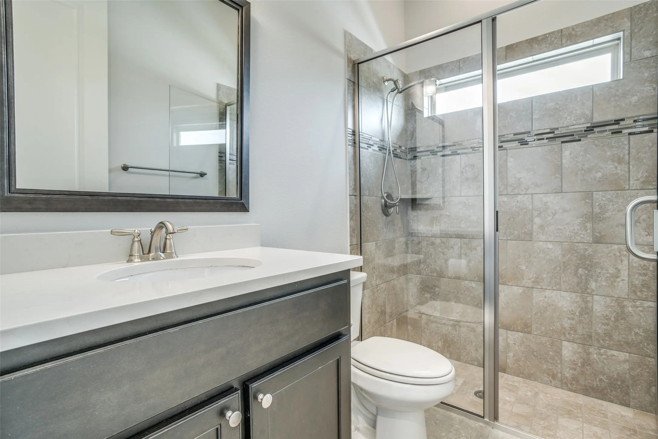 Single Family Residence For Sale in Dallas County , 7915 Pimlico Drive, Irving, Texas 75063, 4 Bedroom, 3 Bathroom, 2 Garage spaces, 2,908 Sqft, built in 2017, mls#21274635, Real Estate Agent in Irving, Homes For Sale in Dallas county, Homes For Sale in Irving, Realtor in Irving Texas, Real Estate Brokerage Independent Realty Texas, Luminita Cordes Realtor