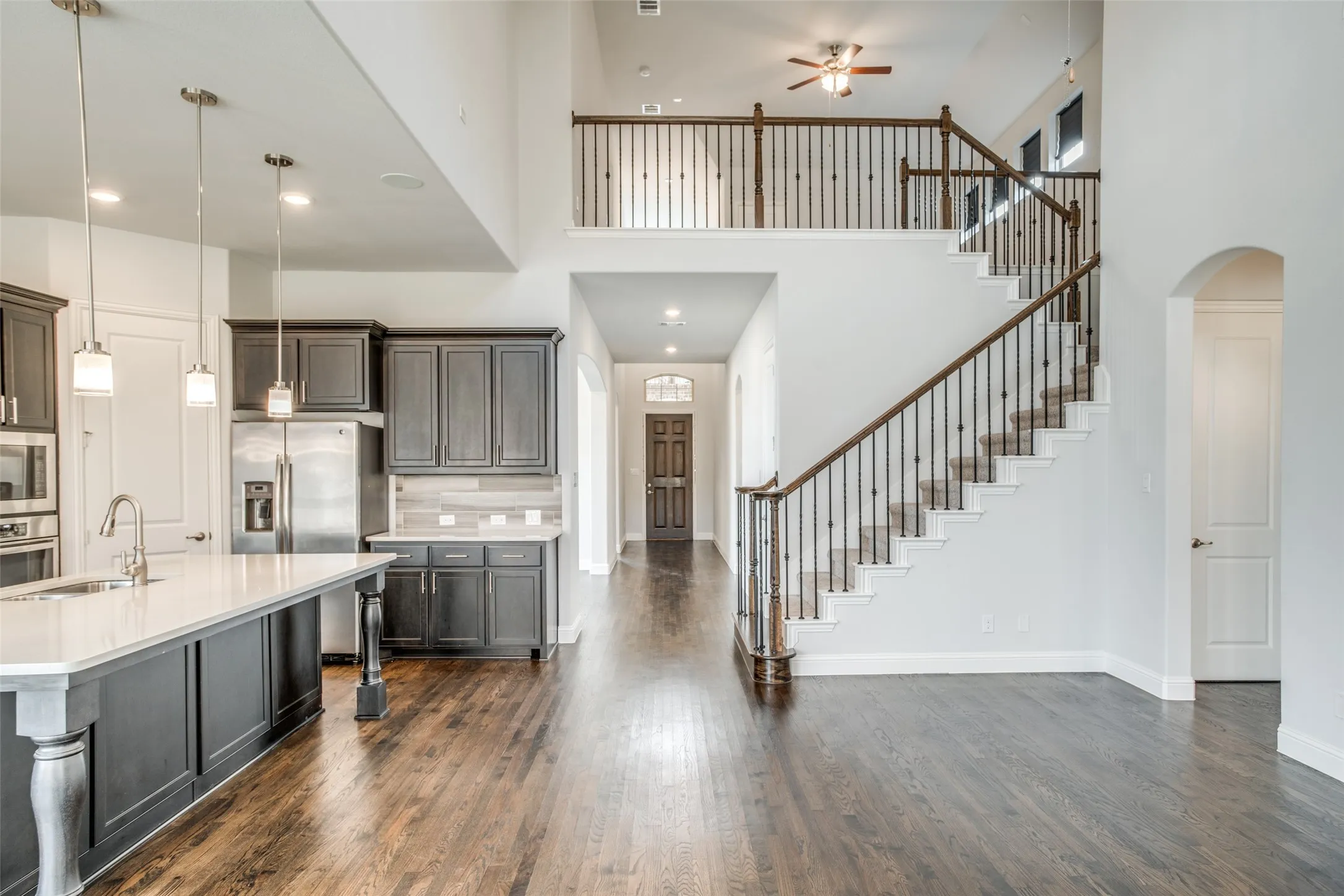 Single Family Residence For Sale in Dallas County , 7915 Pimlico Drive, Irving, Texas 75063, 4 Bedroom, 3 Bathroom, 2 Garage spaces, 2,908 Sqft, built in 2017, mls#21274635, Real Estate Agent in Irving, Homes For Sale in Dallas county, Homes For Sale in Irving, Realtor in Irving Texas, Real Estate Brokerage Independent Realty Texas, Luminita Cordes Realtor
