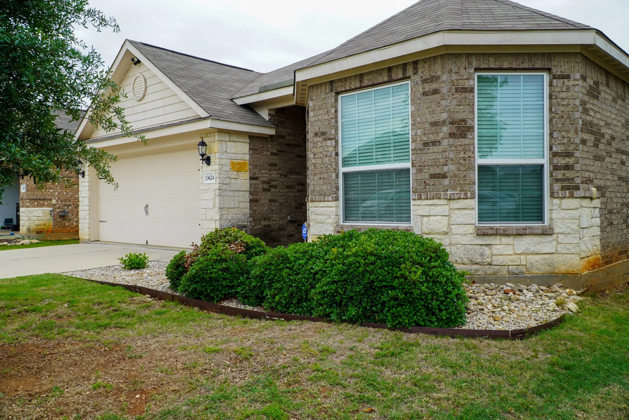 Single Family Residence For Sale in Tarrant County , 13624 Helix Bridge Way, Crowley, Texas 76036, 3 Bedrooms, 2 Bathrooms, Garage spaces, 1,939 Sqft, built in 2017, Price $300,000, mls#21274665, Real Estate Agent in Crowley, Homes For Sale in Tarrant county, Homes For Sale in Crowley, Realtor in Crowley Texas, Real Estate Brokerage Independent Realty Texas, Luminita Cordes Realtor