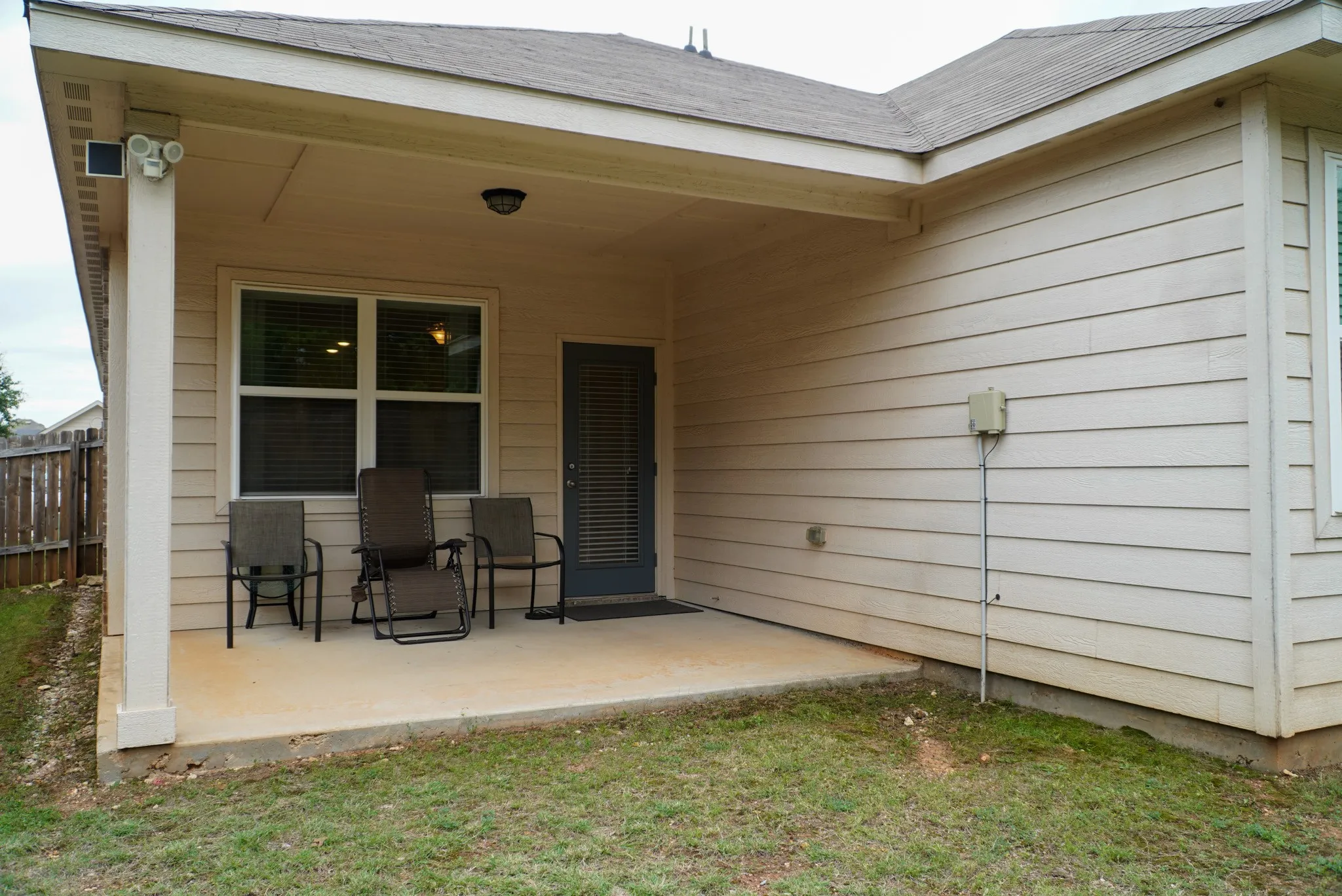 Single Family Residence For Sale in Tarrant County , 13624 Helix Bridge Way, Crowley, Texas 76036, 3 Bedrooms, 2 Bathrooms, Garage spaces, 1,939 Sqft, built in 2017, Price $300,000, mls#21274665, Real Estate Agent in Crowley, Homes For Sale in Tarrant county, Homes For Sale in Crowley, Realtor in Crowley Texas, Real Estate Brokerage Independent Realty Texas, Luminita Cordes Realtor