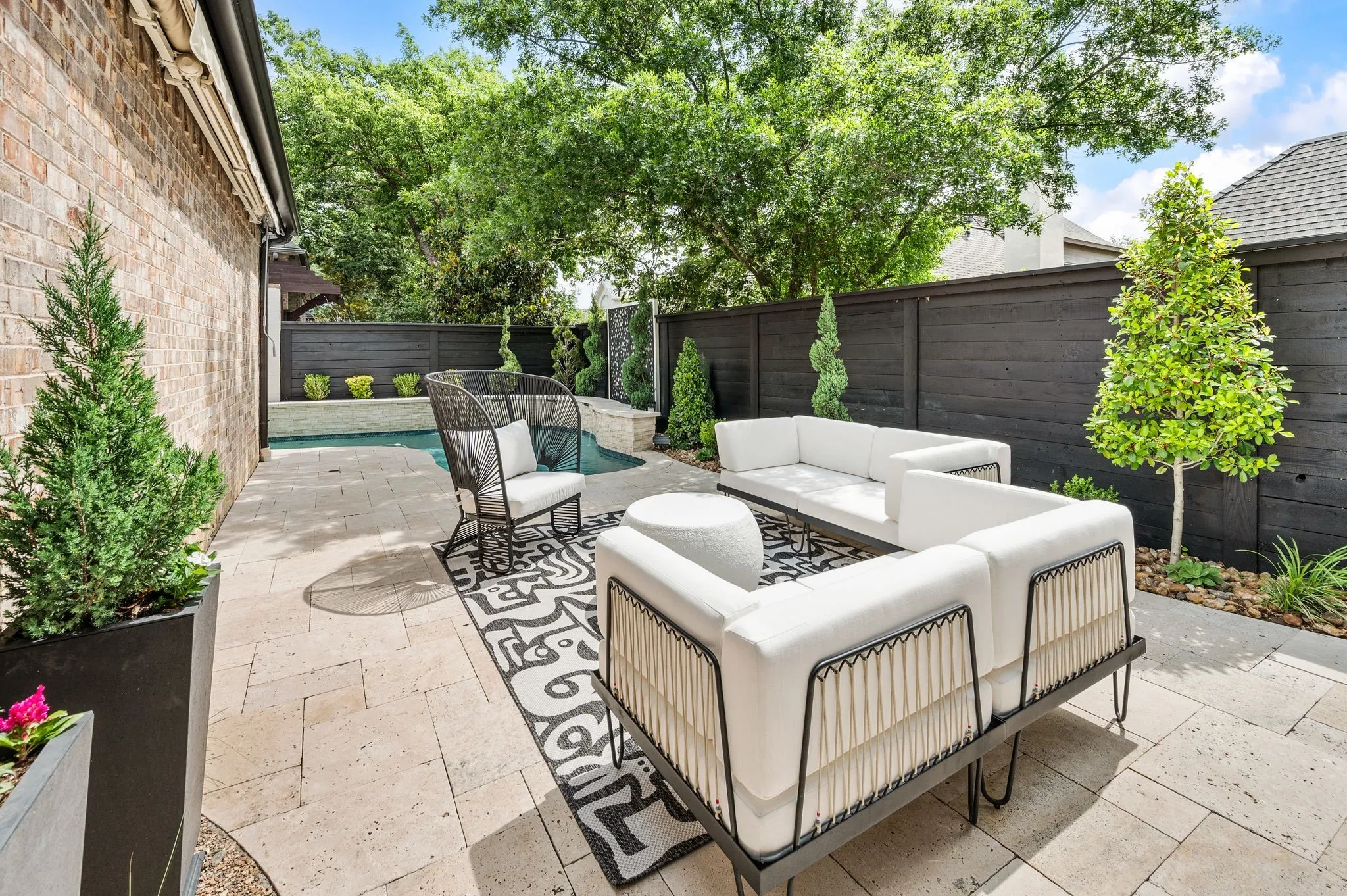 Single Family Residence For Sale in Tarrant County , 631 Chandon Court, Southlake, Texas 76092, 3 Bedroom, 3 Bathroom, 2 Garage spaces, 2,225 Sqft, built in 1996, mls#21274621, Real Estate Agent in Southlake, Homes For Sale in Tarrant county, Homes For Sale in Southlake, Realtor in Southlake Texas, Real Estate Brokerage Independent Realty Texas, Luminita Cordes Realtor