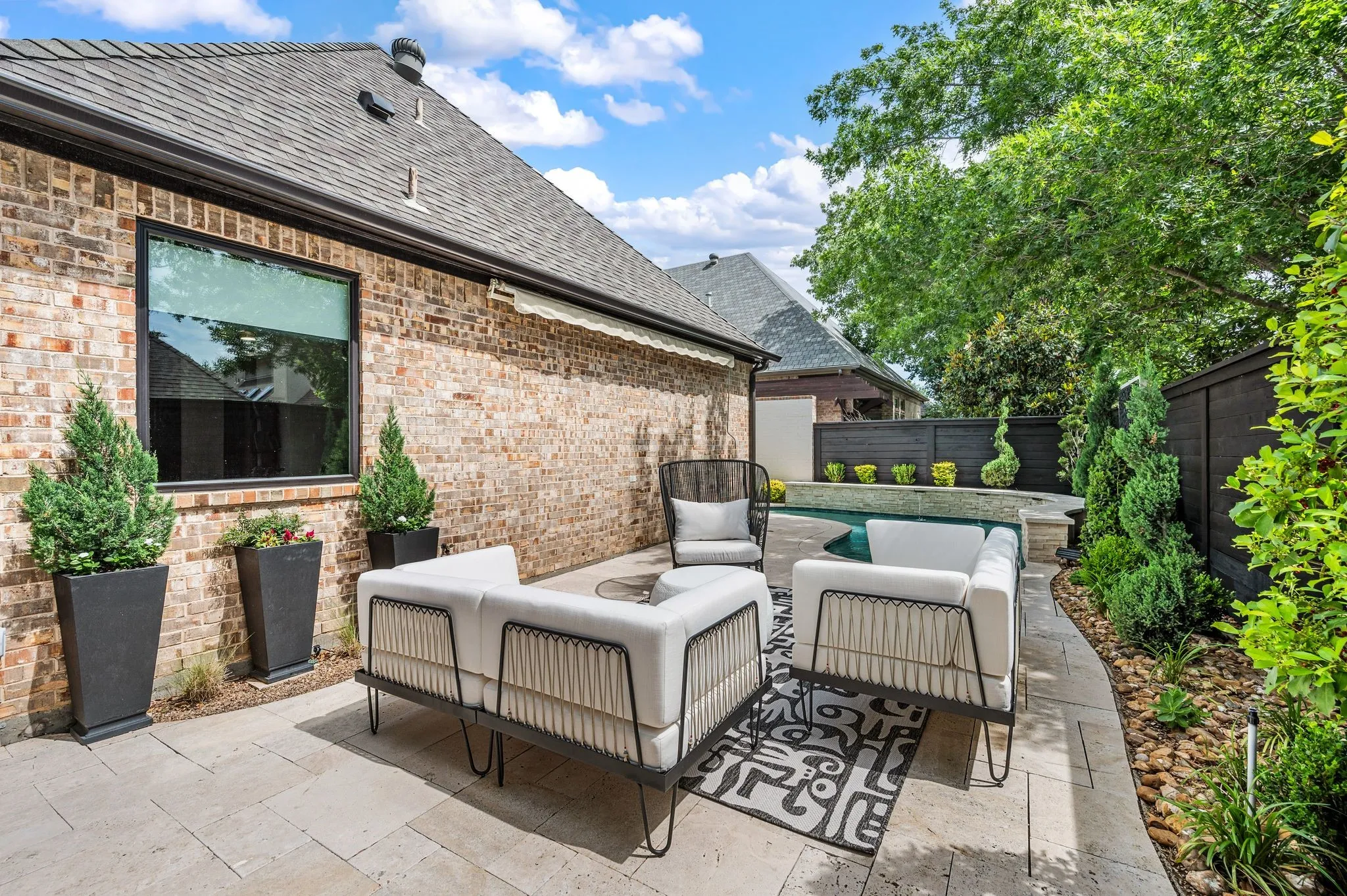 Single Family Residence For Sale in Tarrant County , 631 Chandon Court, Southlake, Texas 76092, 3 Bedroom, 3 Bathroom, 2 Garage spaces, 2,225 Sqft, built in 1996, mls#21274621, Real Estate Agent in Southlake, Homes For Sale in Tarrant county, Homes For Sale in Southlake, Realtor in Southlake Texas, Real Estate Brokerage Independent Realty Texas, Luminita Cordes Realtor