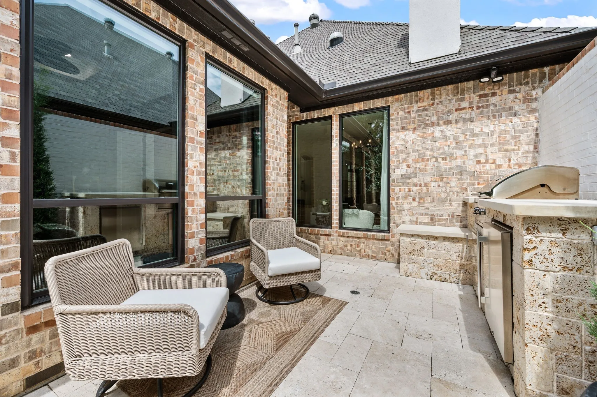Single Family Residence For Sale in Tarrant County , 631 Chandon Court, Southlake, Texas 76092, 3 Bedroom, 3 Bathroom, 2 Garage spaces, 2,225 Sqft, built in 1996, mls#21274621, Real Estate Agent in Southlake, Homes For Sale in Tarrant county, Homes For Sale in Southlake, Realtor in Southlake Texas, Real Estate Brokerage Independent Realty Texas, Luminita Cordes Realtor