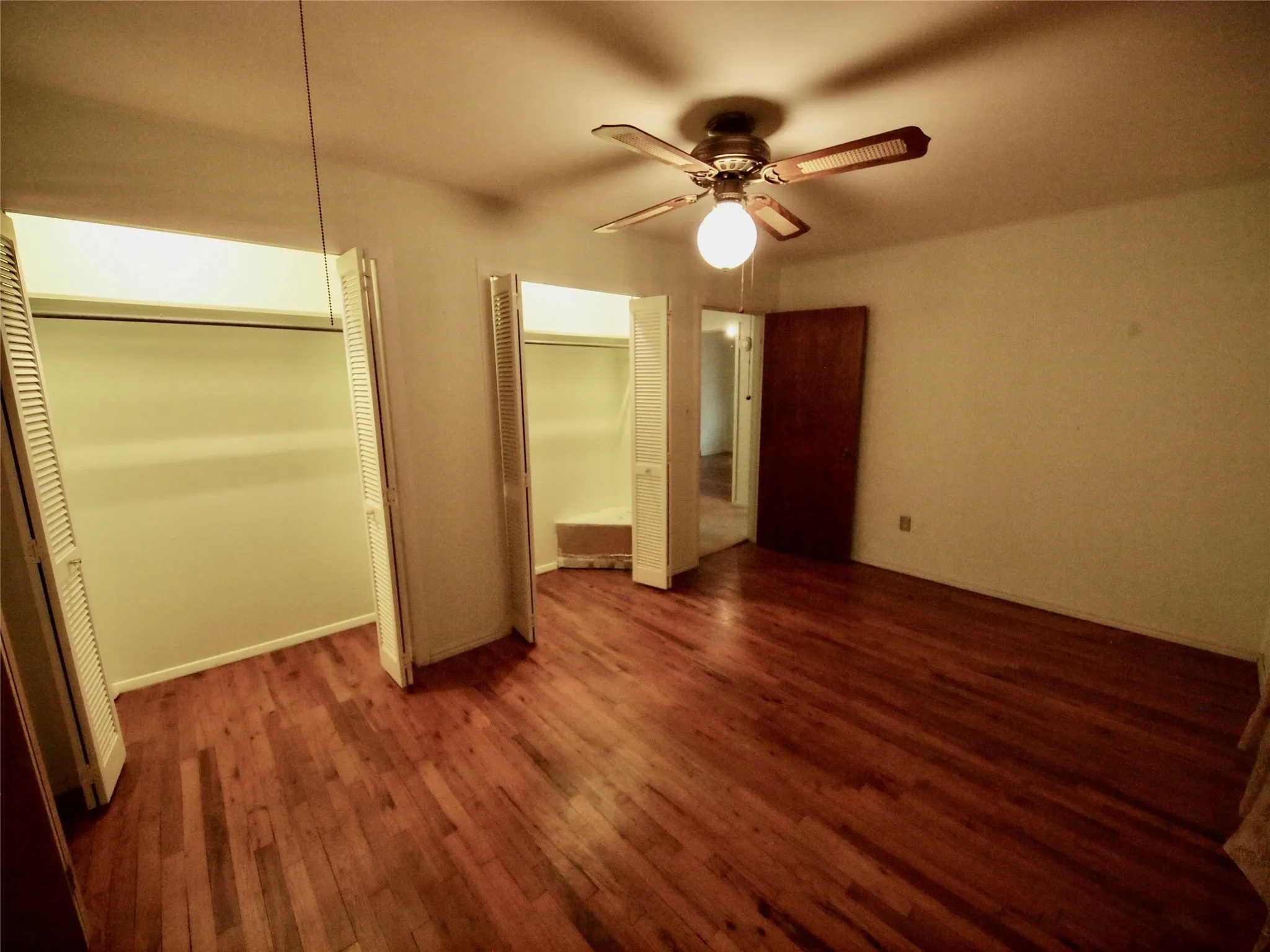Single Family Residence For Sale in Young County , 804 Kentucky Street, Graham, Texas 76450, 3 Bedroom, 1 Bathroom, Garage spaces, 1,440 Sqft, built in 1960, mls#21274685, Real Estate Agent in Graham, Homes For Sale in Young county, Homes For Sale in Graham, Realtor in Graham Texas, Real Estate Brokerage Independent Realty Texas, Luminita Cordes Realtor