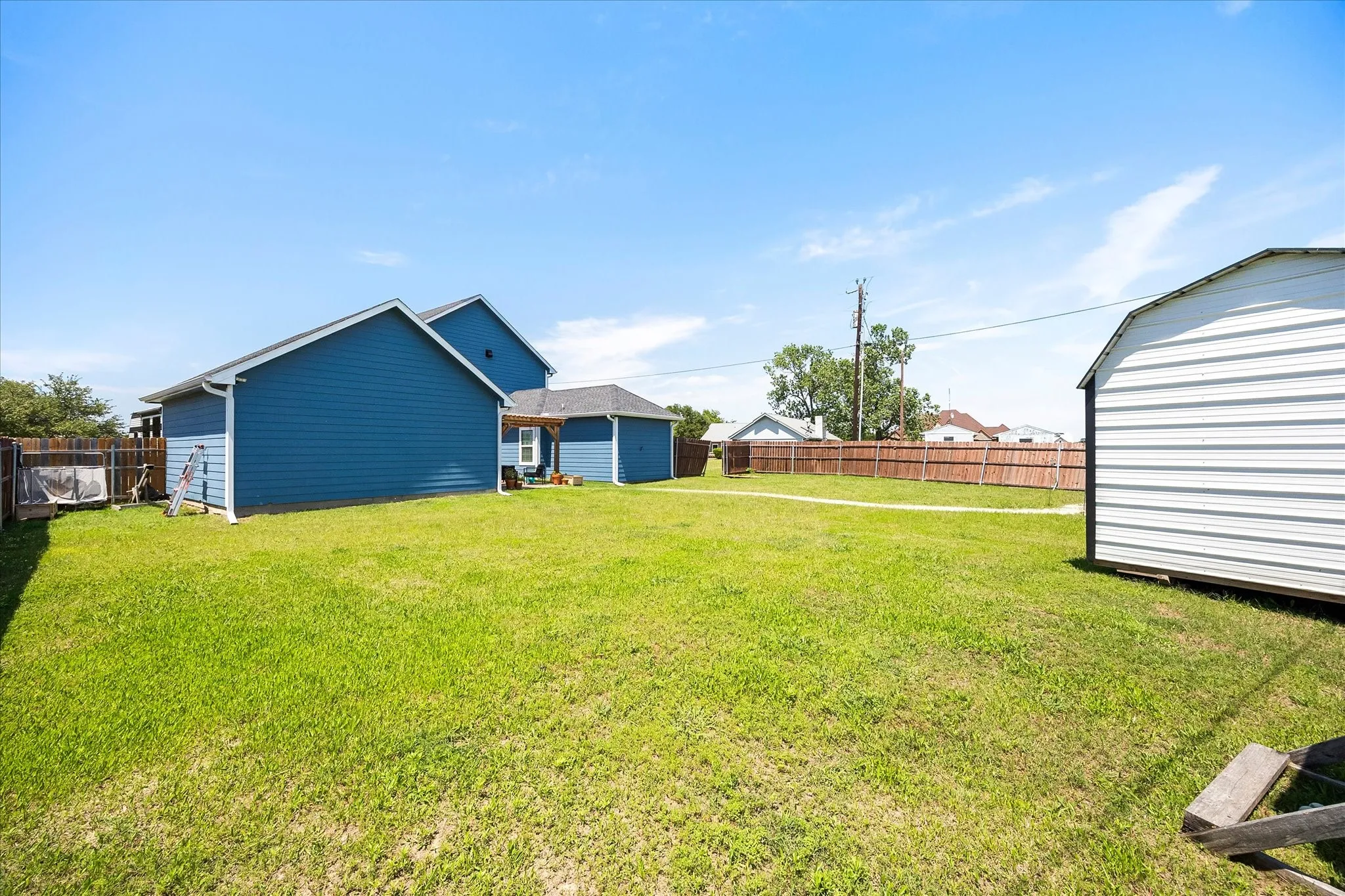 Single Family Residence For Sale in Rains County , 220 Swan Parkway, East Tawakoni, Texas 75472, 4 Bedrooms, 3 Bathrooms, 2 Garage spaces, 2,356 Sqft, built in 2022, Price $349,000, mls#21274688, Real Estate Agent in East Tawakoni, Homes For Sale in Rains county, Homes For Sale in East Tawakoni, Realtor in East Tawakoni Texas, Real Estate Brokerage Independent Realty Texas, Luminita Cordes Realtor
