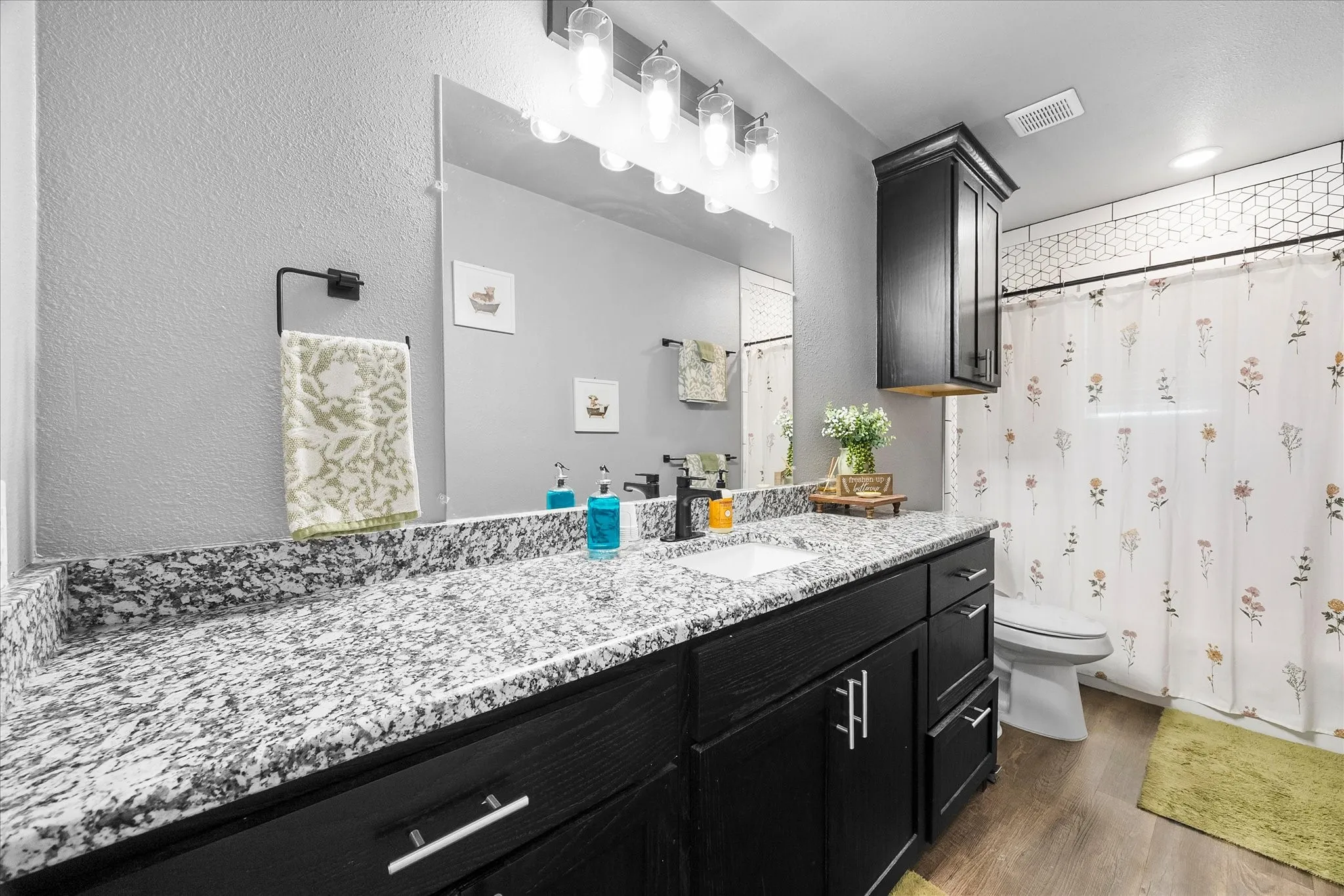 Single Family Residence For Sale in Rains County , 220 Swan Parkway, East Tawakoni, Texas 75472, 4 Bedrooms, 3 Bathrooms, 2 Garage spaces, 2,356 Sqft, built in 2022, Price $349,000, mls#21274688, Real Estate Agent in East Tawakoni, Homes For Sale in Rains county, Homes For Sale in East Tawakoni, Realtor in East Tawakoni Texas, Real Estate Brokerage Independent Realty Texas, Luminita Cordes Realtor