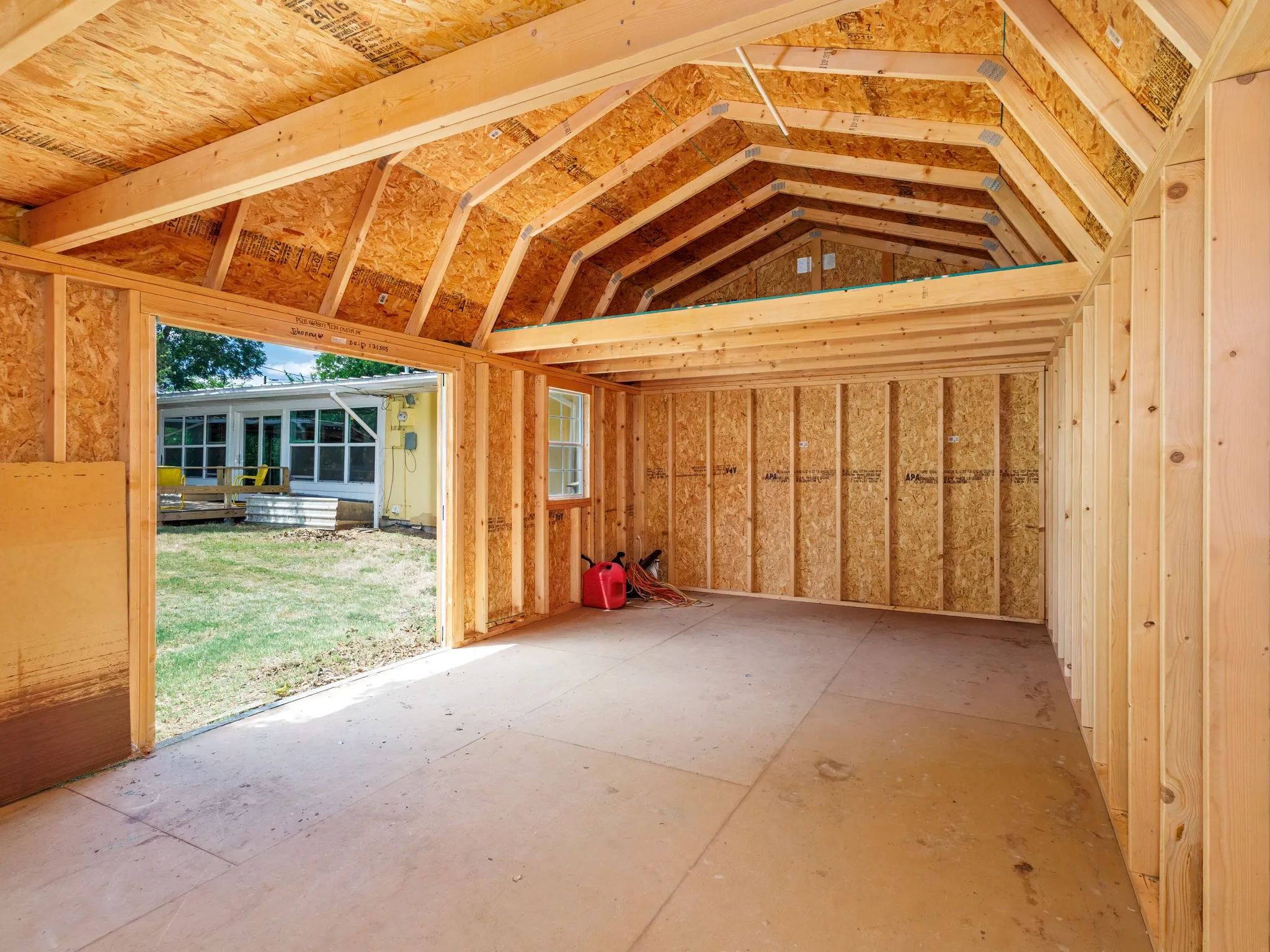 Storage building that would make a great craft or hobby space.