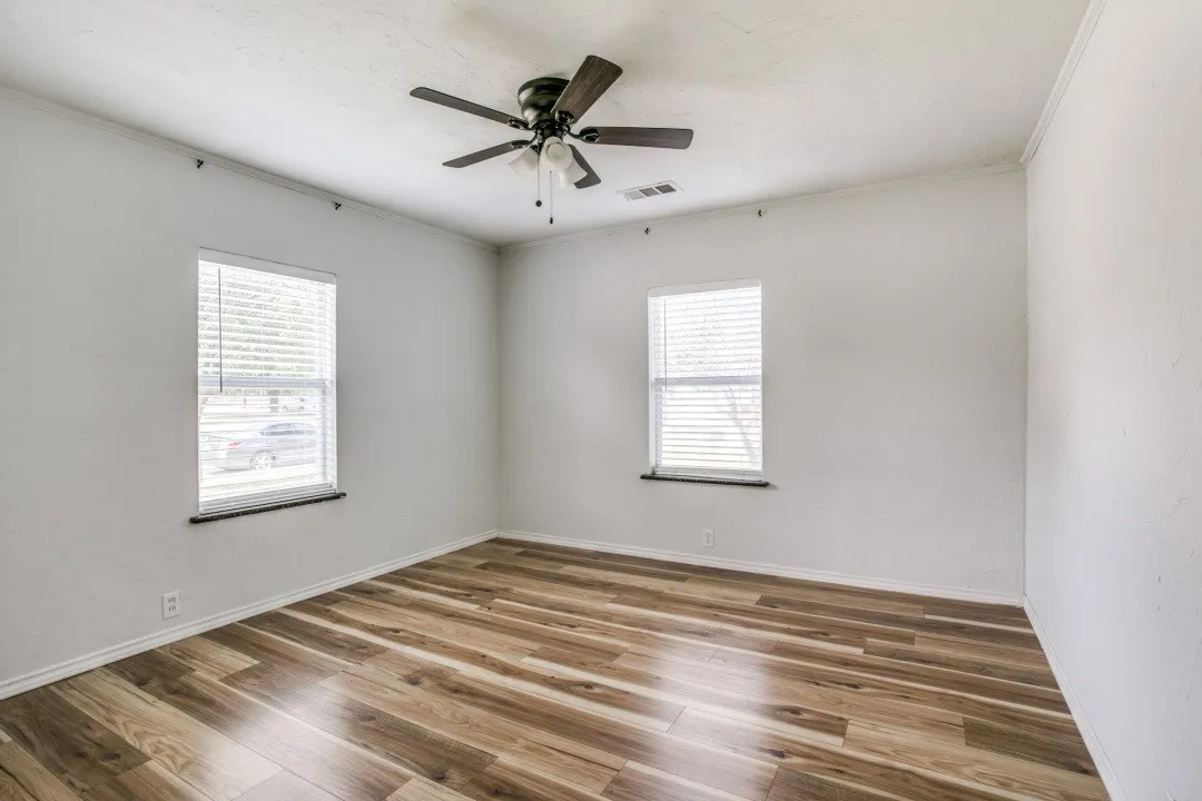 Single Family Residence For Rent in Denton County , 508 N Pine Street, Roanoke, Texas 76262, 3 Bedrooms, 1 Bathroom, Garage spaces, 920 Sqft, built in 1966, Price $2,100, mls#21274697, Real Estate Agent in Roanoke, Homes For Rent in Denton county, Homes For Rent in Roanoke, Realtor in Roanoke Texas, Real Estate Brokerage Independent Realty Texas, Luminita Cordes Realtor