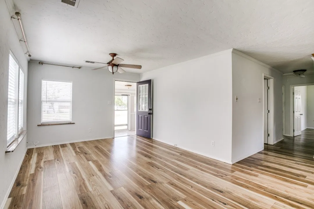 Single Family Residence For Rent in Denton County , 508 N Pine Street, Roanoke, Texas 76262, 3 Bedrooms, 1 Bathroom, Garage spaces, 920 Sqft, built in 1966, Price $2,100, mls#21274697, Real Estate Agent in Roanoke, Homes For Rent in Denton county, Homes For Rent in Roanoke, Realtor in Roanoke Texas, Real Estate Brokerage Independent Realty Texas, Luminita Cordes Realtor