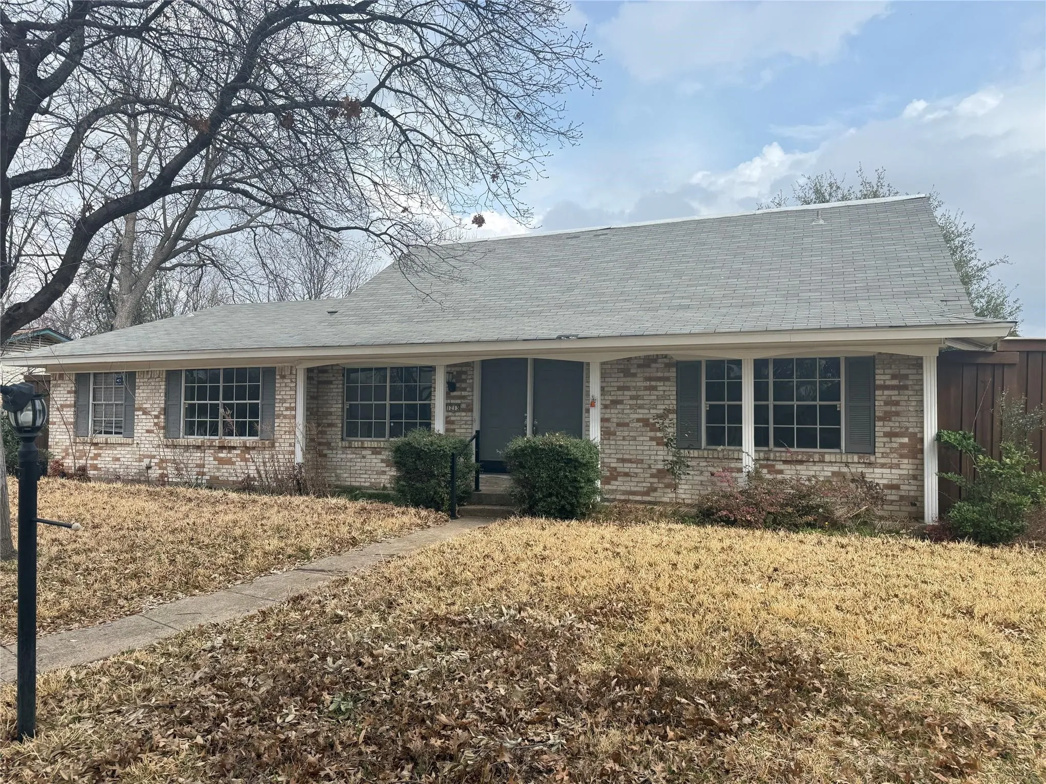 Single Family Residence For Sale in Dallas County , 1213 Annapolis Drive, Richardson, Texas 75081, 4 Bedroom, 2 Bathroom, 2 Garage spaces, 2,022 Sqft, built in 1967, mls#21274699, Real Estate Agent in Richardson, Homes For Sale in Dallas county, Homes For Sale in Richardson, Realtor in Richardson Texas, Real Estate Brokerage Independent Realty Texas, Luminita Cordes Realtor
