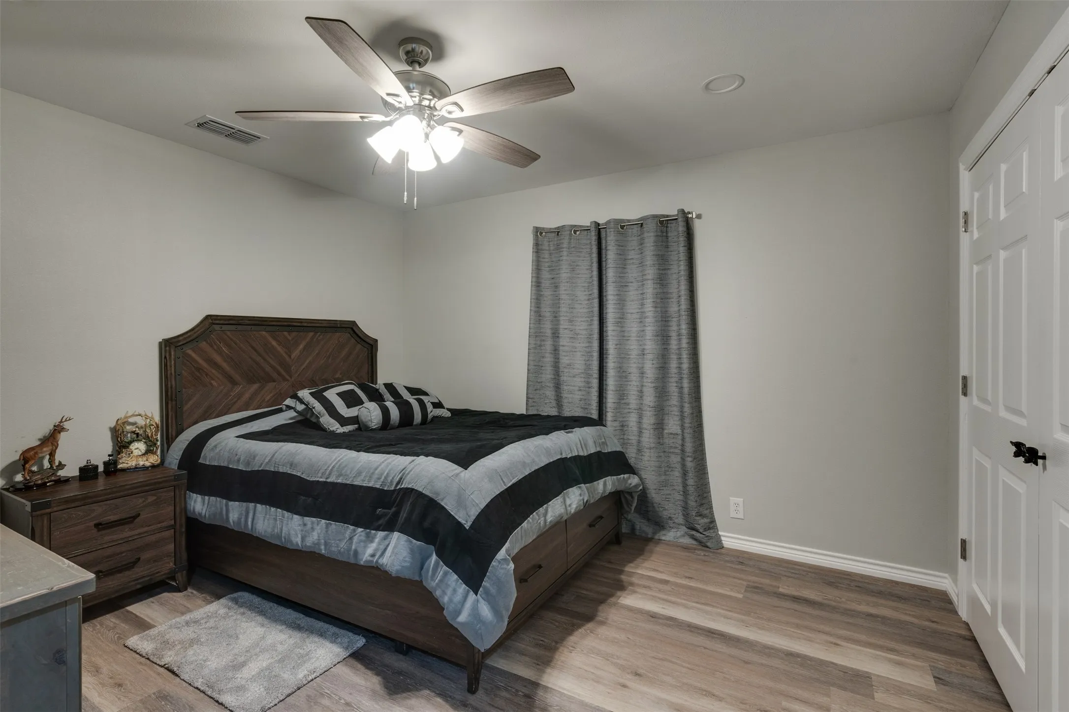 Single Family Residence For Sale in Knox County , 13017 S Hwy 6 Highway S, Knox City, Texas 79529, 4 Bedroom, 3 Bathroom, Garage spaces, 2,397 Sqft, built in 1960, mls#21270587, Real Estate Agent in Knox City, Homes For Sale in Knox county, Homes For Sale in Knox City, Realtor in Knox City Texas, Real Estate Brokerage Independent Realty Texas, Luminita Cordes Realtor