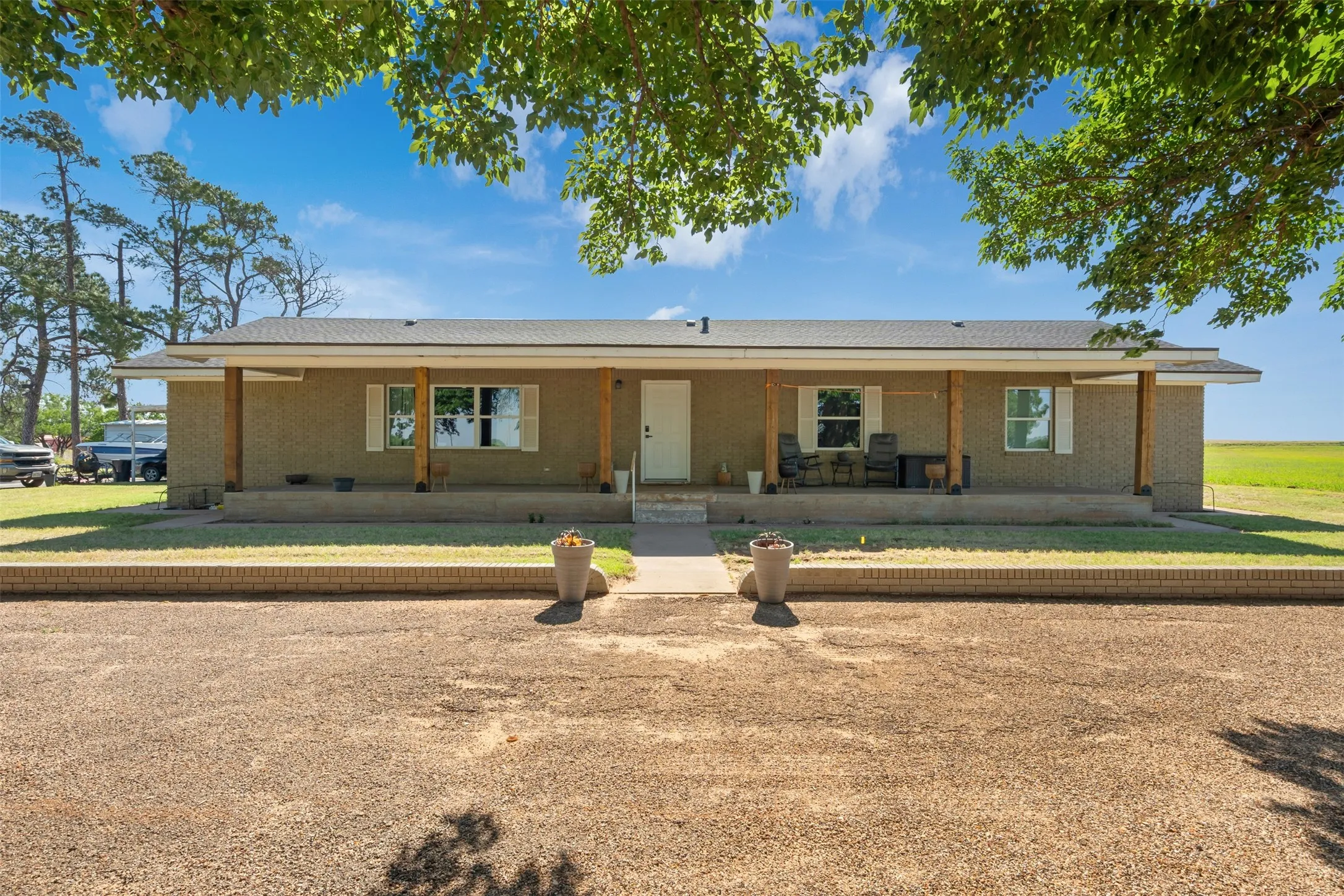 Single Family Residence For Sale in Knox County , 13017 S Hwy 6 Highway S, Knox City, Texas 79529, 4 Bedroom, 3 Bathroom, Garage spaces, 2,397 Sqft, built in 1960, mls#21270587, Real Estate Agent in Knox City, Homes For Sale in Knox county, Homes For Sale in Knox City, Realtor in Knox City Texas, Real Estate Brokerage Independent Realty Texas, Luminita Cordes Realtor