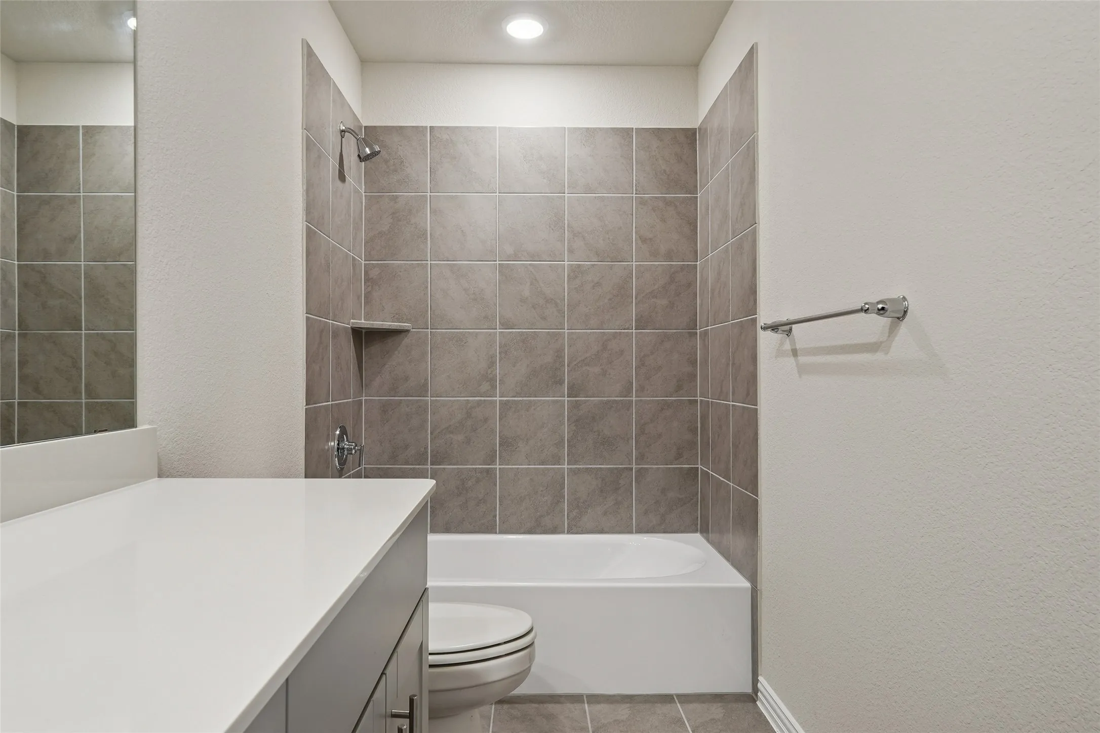 Single Family Residence For Sale in Denton County , 2669 Kings Canyon Mews, Corinth, Texas 76210, 3 Bedroom, 3 Bathroom, 2 Garage spaces, 1,893 Sqft, built in 2023, mls#21274689, Real Estate Agent in Corinth, Homes For Sale in Denton county, Homes For Sale in Corinth, Realtor in Corinth Texas, Real Estate Brokerage Independent Realty Texas, Luminita Cordes Realtor
