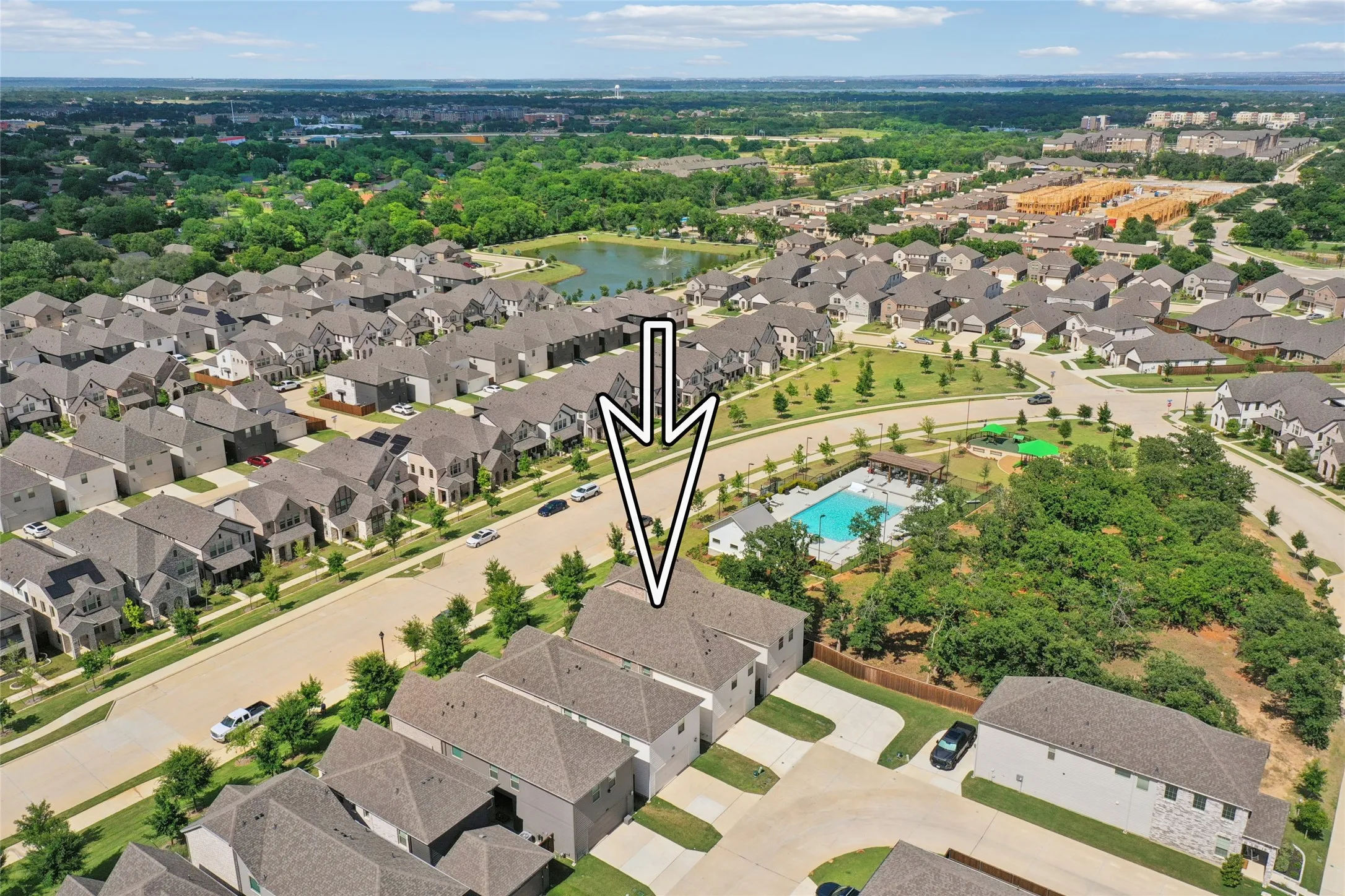 Single Family Residence For Sale in Denton County , 2669 Kings Canyon Mews, Corinth, Texas 76210, 3 Bedroom, 3 Bathroom, 2 Garage spaces, 1,893 Sqft, built in 2023, mls#21274689, Real Estate Agent in Corinth, Homes For Sale in Denton county, Homes For Sale in Corinth, Realtor in Corinth Texas, Real Estate Brokerage Independent Realty Texas, Luminita Cordes Realtor