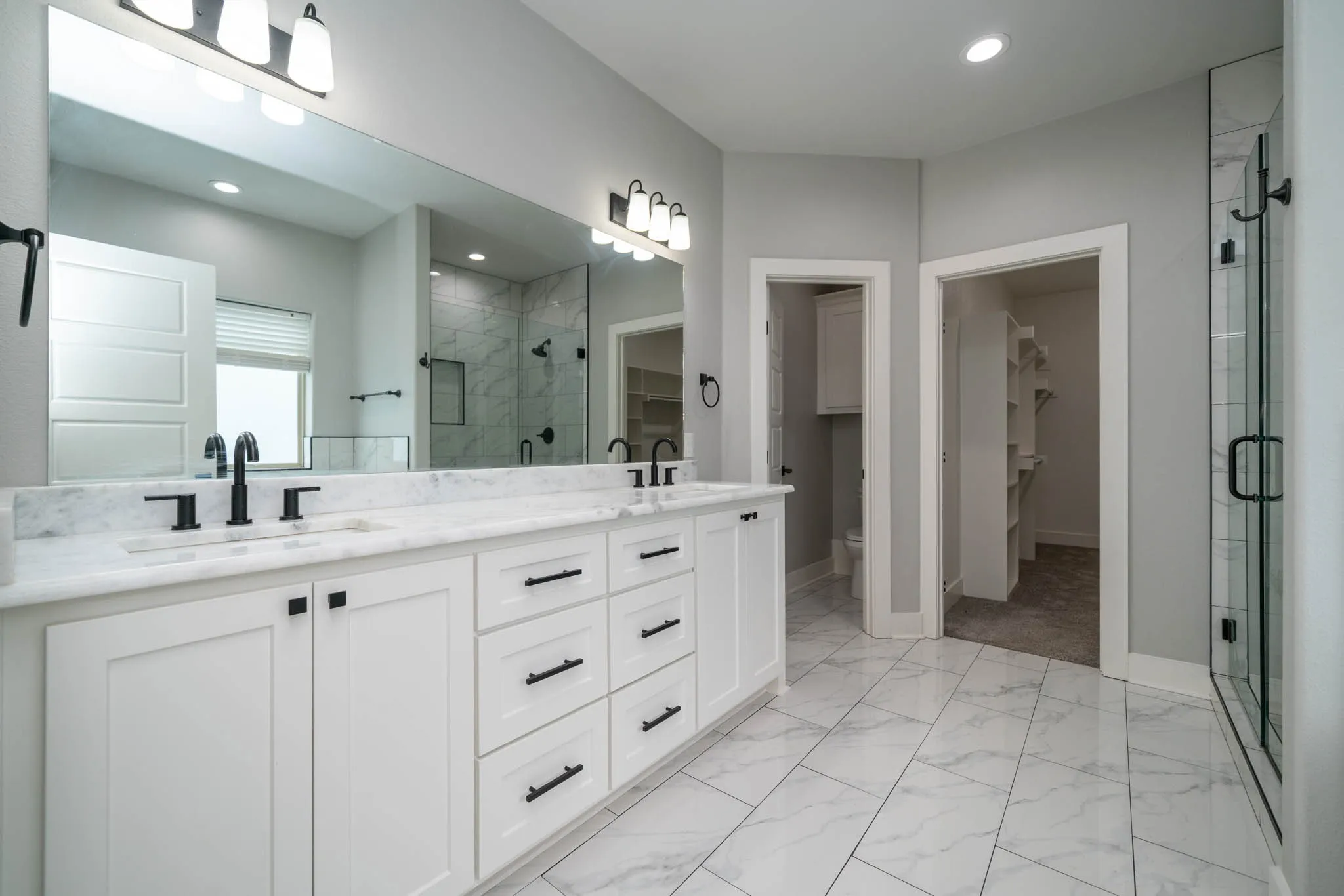 Single Family Residence For Sale in Harrison County , 203 New Braunfels, Hallsville, Texas 75650, 4 Bedrooms, 3 Bathrooms, 2 Garage spaces, 2,370 Sqft, built in 2022, Price $415,000, mls#21274752, Real Estate Agent in Hallsville, Homes For Sale in Harrison county, Homes For Sale in Hallsville, Realtor in Hallsville Texas, Real Estate Brokerage Independent Realty Texas, Luminita Cordes Realtor