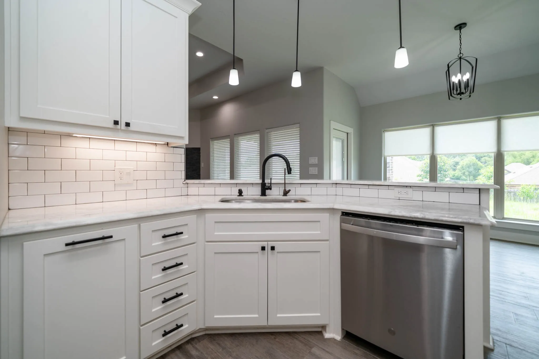 Single Family Residence For Sale in Harrison County , 203 New Braunfels, Hallsville, Texas 75650, 4 Bedrooms, 3 Bathrooms, 2 Garage spaces, 2,370 Sqft, built in 2022, Price $415,000, mls#21274752, Real Estate Agent in Hallsville, Homes For Sale in Harrison county, Homes For Sale in Hallsville, Realtor in Hallsville Texas, Real Estate Brokerage Independent Realty Texas, Luminita Cordes Realtor