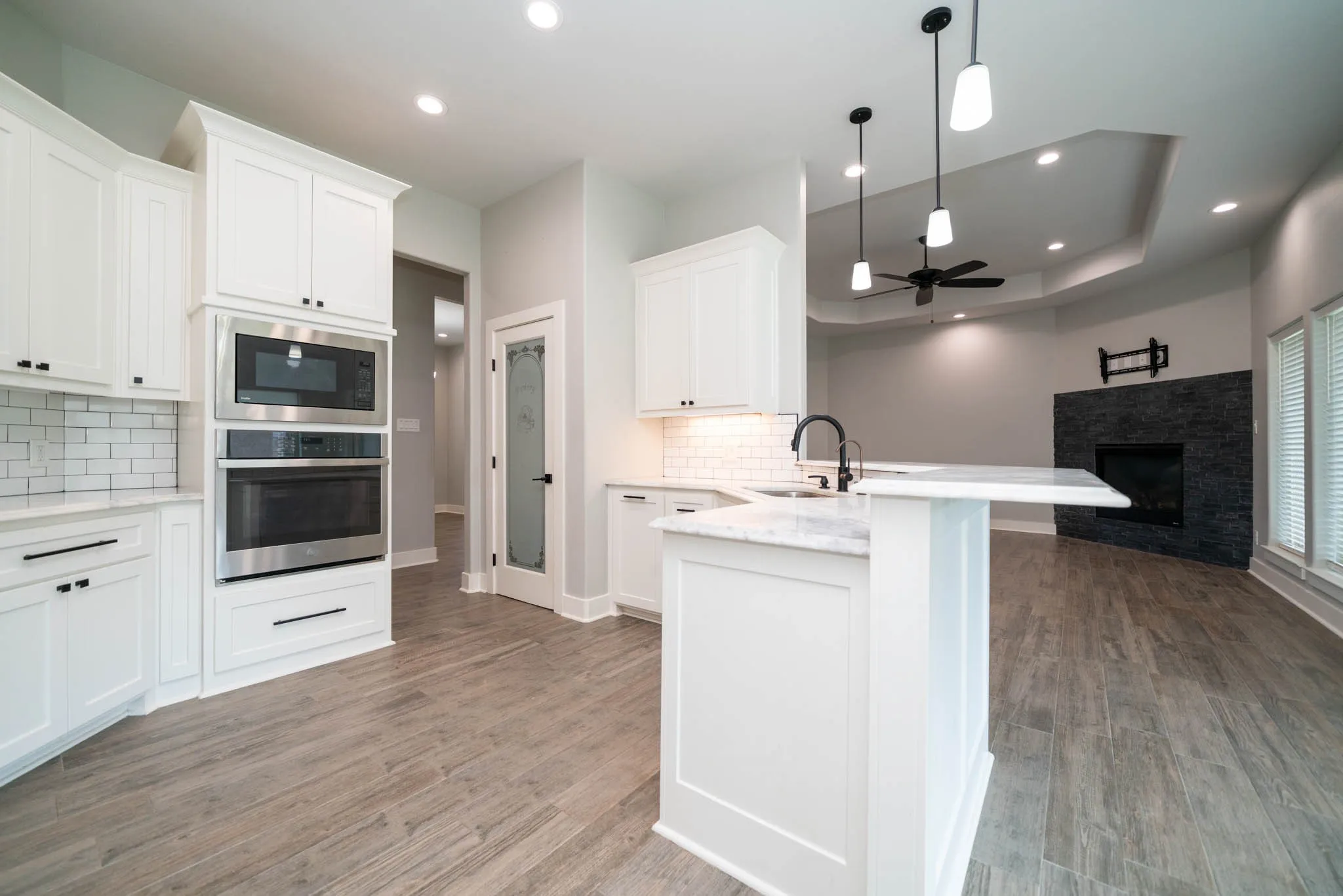 Single Family Residence For Sale in Harrison County , 203 New Braunfels, Hallsville, Texas 75650, 4 Bedrooms, 3 Bathrooms, 2 Garage spaces, 2,370 Sqft, built in 2022, Price $415,000, mls#21274752, Real Estate Agent in Hallsville, Homes For Sale in Harrison county, Homes For Sale in Hallsville, Realtor in Hallsville Texas, Real Estate Brokerage Independent Realty Texas, Luminita Cordes Realtor
