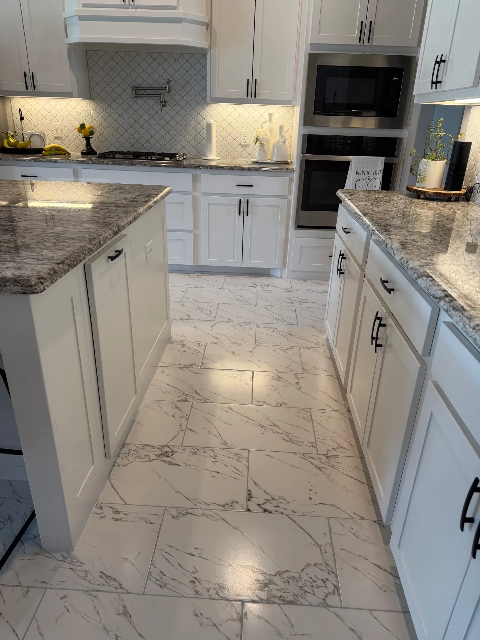 Single Family Residence For Sale in Denton County , 14825 Crystal Spring Drive, Justin, Texas 76247, 5 Bedroom, 3 Bathroom, 3 Garage spaces, 2,805 Sqft, built in 2021, mls#21274109, Real Estate Agent in Justin, Homes For Sale in Denton county, Homes For Sale in Justin, Realtor in Justin Texas, Real Estate Brokerage Independent Realty Texas, Luminita Cordes Realtor