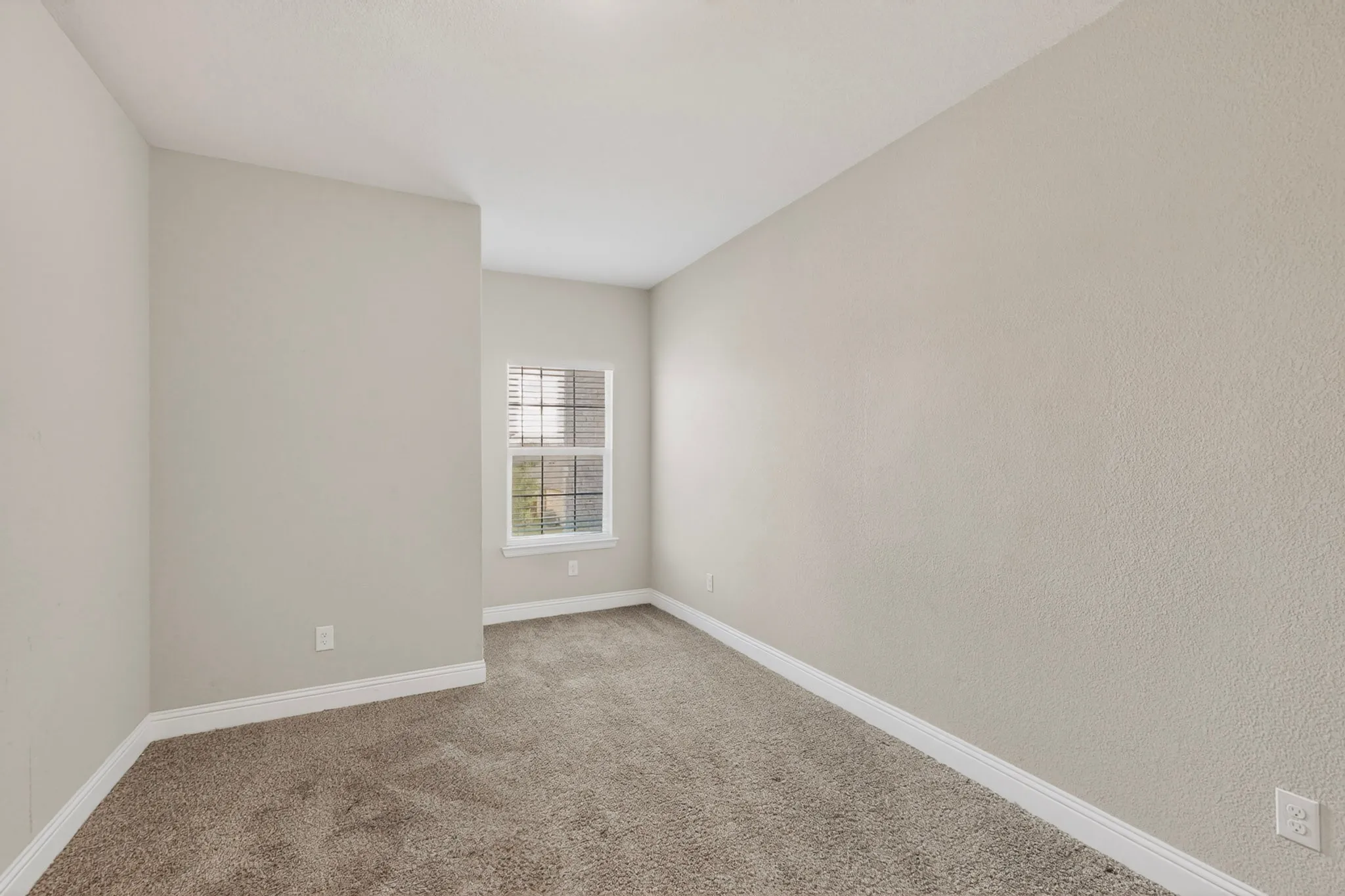 Single Family Residence For Sale in Denton County , 1021 Camphor Street, Hickory Creek, Texas 75065, 4 Bedroom, 3 Bathroom, 2 Garage spaces, 2,615 Sqft, built in 2021, Price $510,000, mls#21274500, Real Estate Agent in Hickory Creek, Homes For Sale in Denton county, Homes For Sale in Hickory Creek, Realtor in Hickory Creek Texas, Real Estate Brokerage Independent Realty Texas, Luminita Cordes Realtor