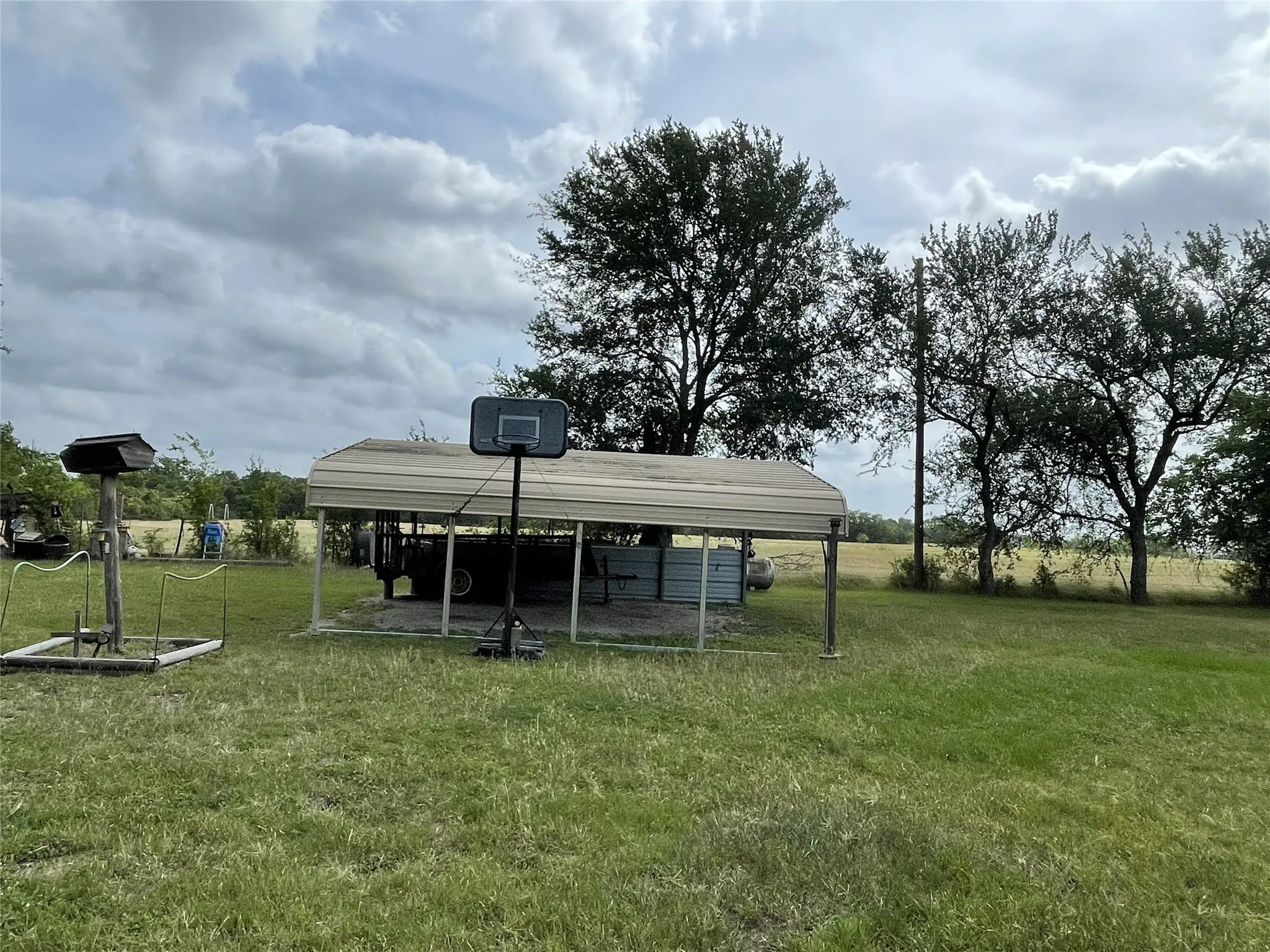 Farm For Sale in Navarro County , 11700 Fm 642, Purdon, Texas 76679, 3 Bedrooms, 2 Bathrooms, 2 Garage spaces, 2,094 Sqft, built in 1978, Price $450,000, mls#21274550, Real Estate Agent in Purdon, Homes For Sale in Navarro county, Homes For Sale in Purdon, Realtor in Purdon Texas, Real Estate Brokerage Independent Realty Texas, Luminita Cordes Realtor
