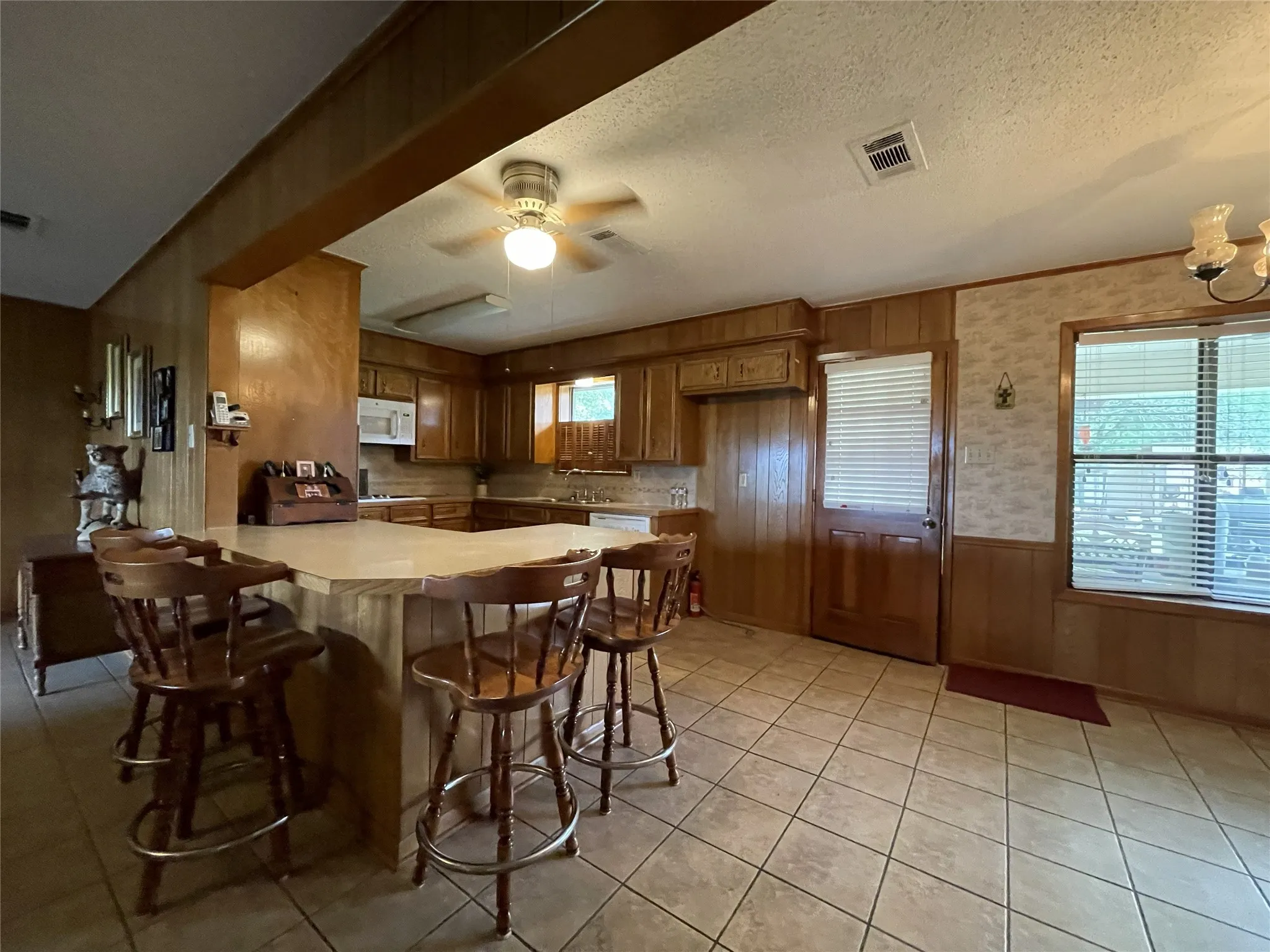 Farm For Sale in Navarro County , 11700 Fm 642, Purdon, Texas 76679, 3 Bedrooms, 2 Bathrooms, 2 Garage spaces, 2,094 Sqft, built in 1978, Price $450,000, mls#21274550, Real Estate Agent in Purdon, Homes For Sale in Navarro county, Homes For Sale in Purdon, Realtor in Purdon Texas, Real Estate Brokerage Independent Realty Texas, Luminita Cordes Realtor