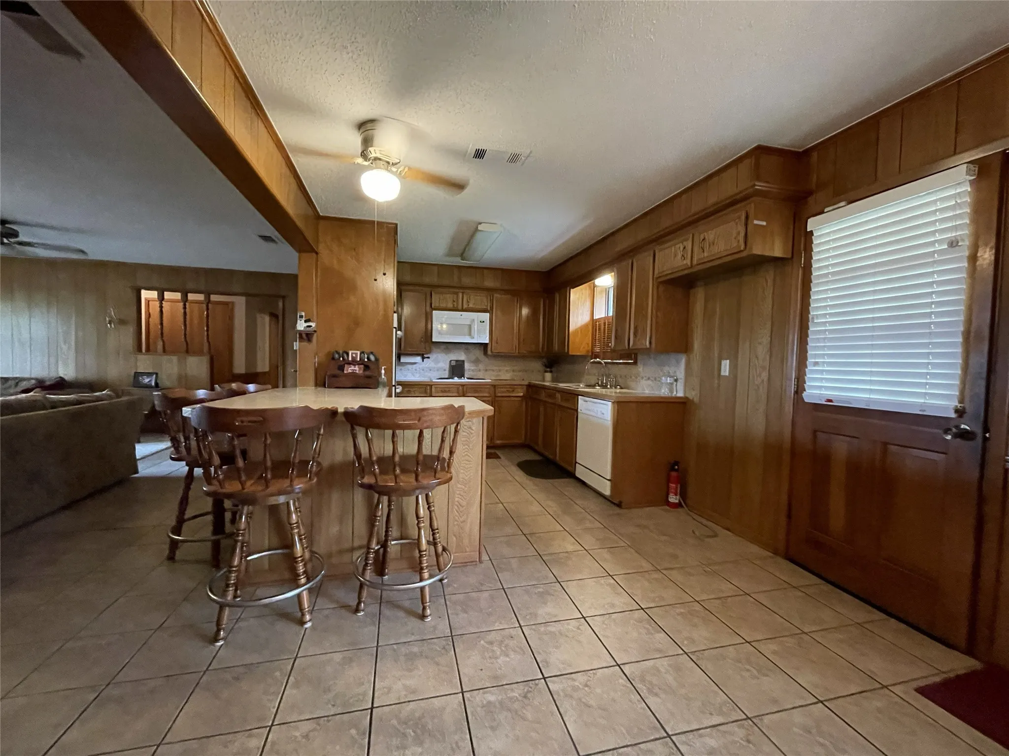 Farm For Sale in Navarro County , 11700 Fm 642, Purdon, Texas 76679, 3 Bedrooms, 2 Bathrooms, 2 Garage spaces, 2,094 Sqft, built in 1978, Price $450,000, mls#21274550, Real Estate Agent in Purdon, Homes For Sale in Navarro county, Homes For Sale in Purdon, Realtor in Purdon Texas, Real Estate Brokerage Independent Realty Texas, Luminita Cordes Realtor