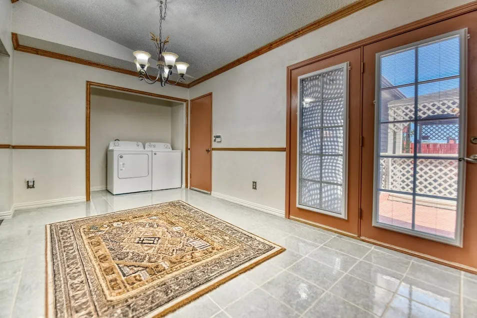 Single Family Residence For Sale in Dallas County , 3224 Rockne Lane, Mesquite, Texas 75150, 3 Bedroom, 2 Bathroom, 2 Garage spaces, 1,642 Sqft, built in 1974, mls#21274061, Real Estate Agent in Mesquite, Homes For Sale in Dallas county, Homes For Sale in Mesquite, Realtor in Mesquite Texas, Real Estate Brokerage Independent Realty Texas, Luminita Cordes Realtor