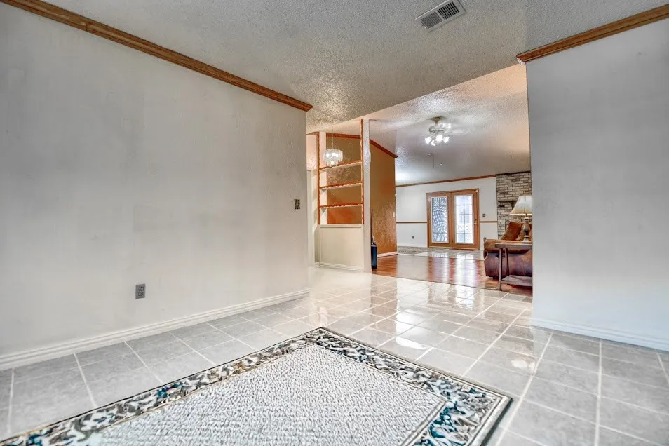 Single Family Residence For Sale in Dallas County , 3224 Rockne Lane, Mesquite, Texas 75150, 3 Bedroom, 2 Bathroom, 2 Garage spaces, 1,642 Sqft, built in 1974, mls#21274061, Real Estate Agent in Mesquite, Homes For Sale in Dallas county, Homes For Sale in Mesquite, Realtor in Mesquite Texas, Real Estate Brokerage Independent Realty Texas, Luminita Cordes Realtor