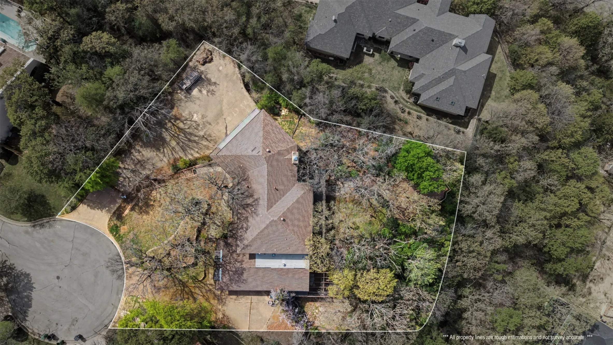 Single Family Residence For Sale in Tarrant County , 1434 Crownhill Drive, Arlington, Texas 76012, 5 Bedroom, 5 Bathroom, 5 Garage spaces, 5,545 Sqft, built in 1976, mls#21237873, Real Estate Agent in Arlington, Homes For Sale in Tarrant county, Homes For Sale in Arlington, Realtor in Arlington Texas, Real Estate Brokerage Independent Realty Texas, Luminita Cordes Realtor
