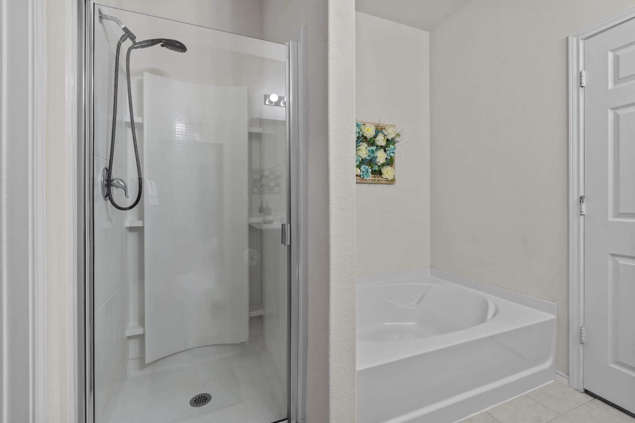 Single Family Residence For Sale in Denton County , 1716 Trace Drive, Aubrey, Texas 76227, 3 Bedroom, 2 Bathroom, 2 Garage spaces, 1,624 Sqft, built in 2017, Price $290,000, mls#21272982, Real Estate Agent in Aubrey, Homes For Sale in Denton county, Homes For Sale in Aubrey, Realtor in Aubrey Texas, Real Estate Brokerage Independent Realty Texas, Luminita Cordes Realtor