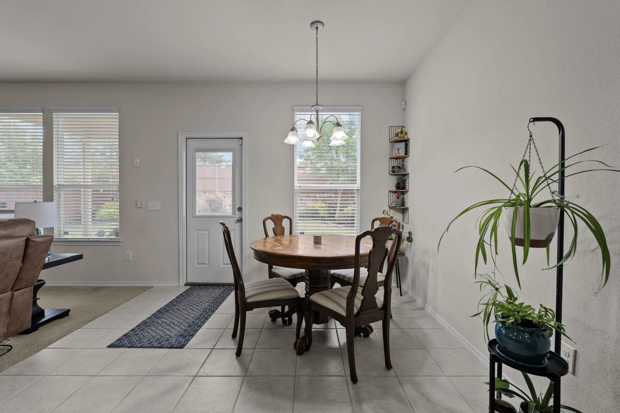Perfect dining area with tons of natural light!