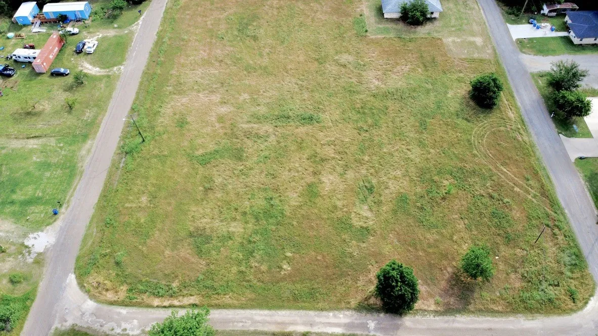 Unimproved Land For Sale in Navarro County , Lots 1-2 W 2nd St, Blooming Grove, Texas 76626, 0, 0, Garage spaces, 0 Sqft, built in 0, mls#21274494, Real Estate Agent in Blooming Grove, Homes For Sale in Navarro county, Homes For Sale in Blooming Grove, Realtor in Blooming Grove Texas, Real Estate Brokerage Independent Realty Texas, Luminita Cordes Realtor