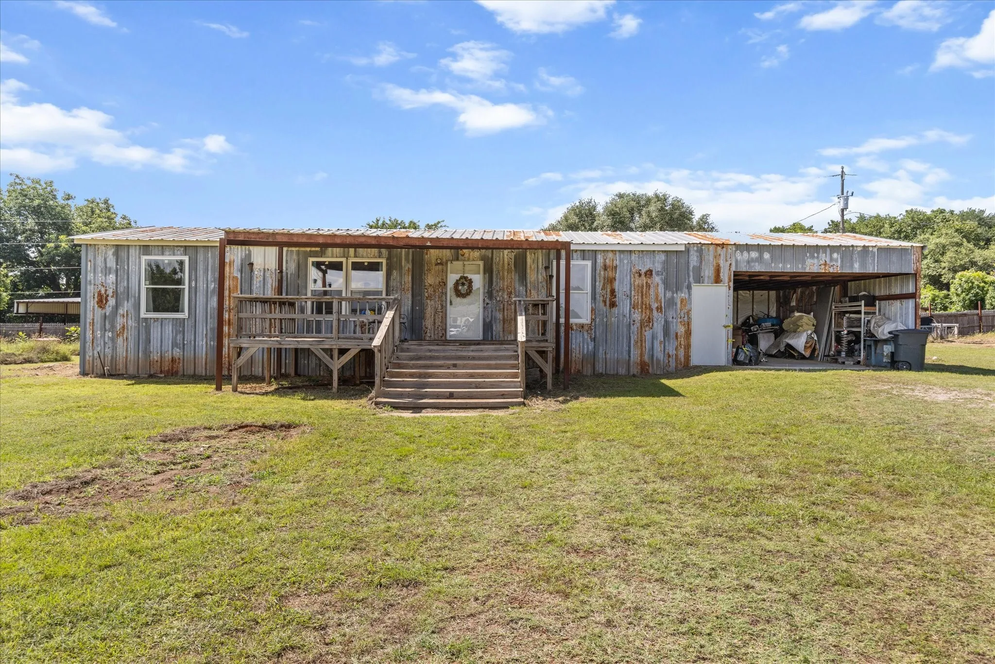 Mobile Home For Sale in Hood County , 7720 River Run, Granbury, Texas 76049, 3 Bedroom, 2 Bathroom, 2 Garage spaces, 1,456 Sqft, built in 2020, mls#21262480, Real Estate Agent in Granbury, Homes For Sale in Hood county, Homes For Sale in Granbury, Realtor in Granbury Texas, Real Estate Brokerage Independent Realty Texas, Luminita Cordes Realtor