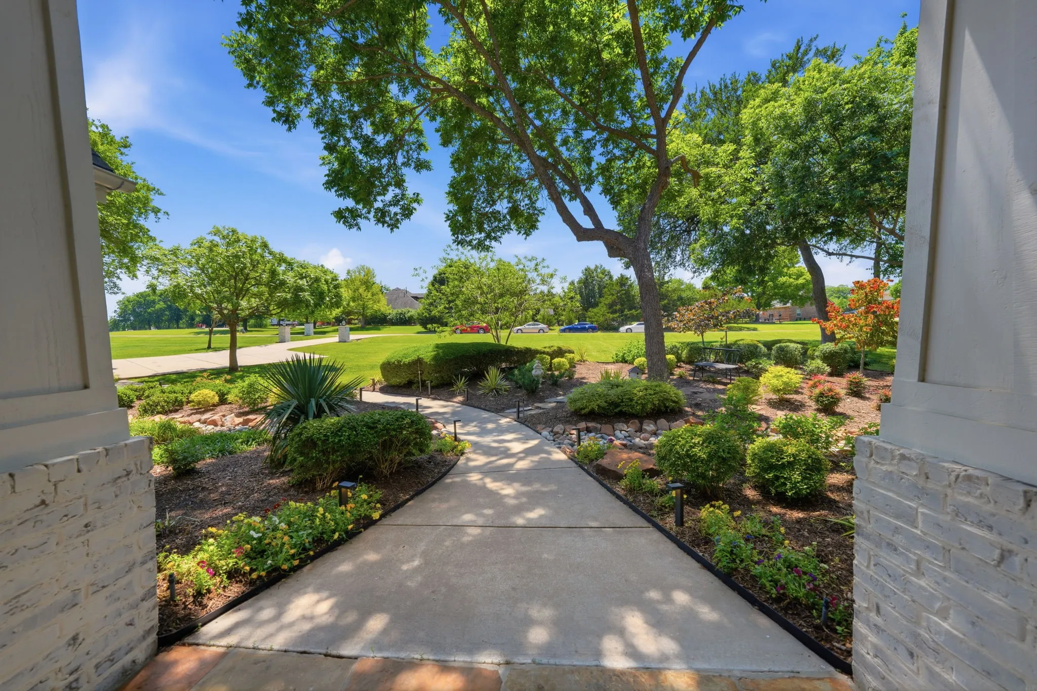 Single Family Residence For Sale in Collin County , 1860 Mary Lee Lane, Lucas, Texas 75002, 6 Bedrooms, 5 Bathrooms, 3 Garage spaces, 5,399 Sqft, built in 2001, Price $2,500,000, mls#21274843, Real Estate Agent in Lucas, Homes For Sale in Collin county, Homes For Sale in Lucas, Realtor in Lucas Texas, Real Estate Brokerage Independent Realty Texas, Luminita Cordes Realtor