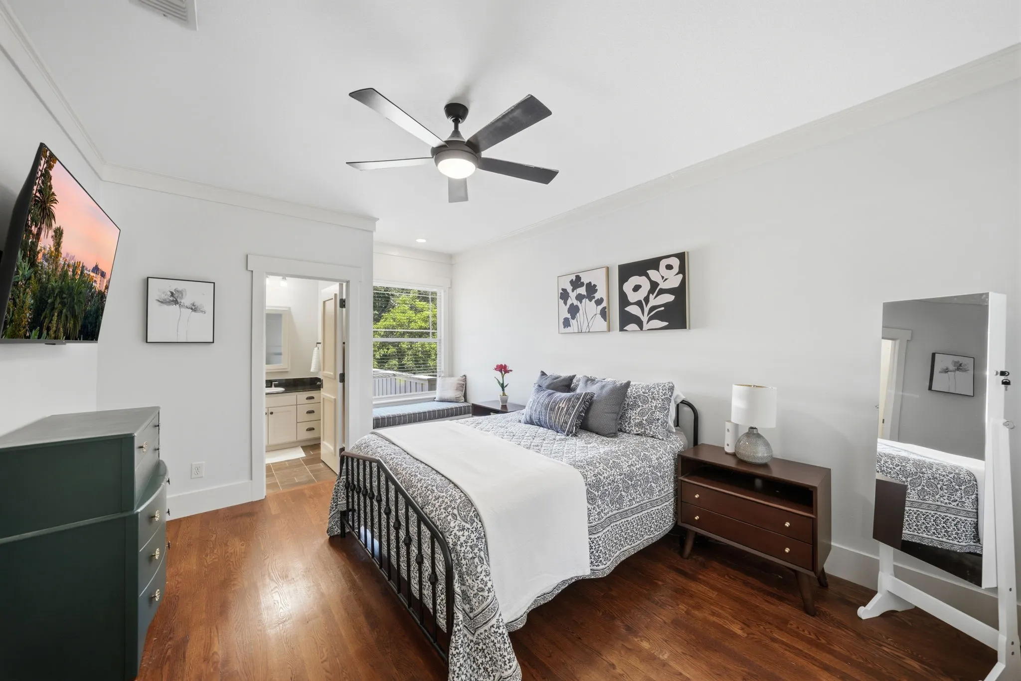 Single Family Residence For Sale in Collin County , 1860 Mary Lee Lane, Lucas, Texas 75002, 6 Bedrooms, 5 Bathrooms, 3 Garage spaces, 5,399 Sqft, built in 2001, Price $2,500,000, mls#21274843, Real Estate Agent in Lucas, Homes For Sale in Collin county, Homes For Sale in Lucas, Realtor in Lucas Texas, Real Estate Brokerage Independent Realty Texas, Luminita Cordes Realtor